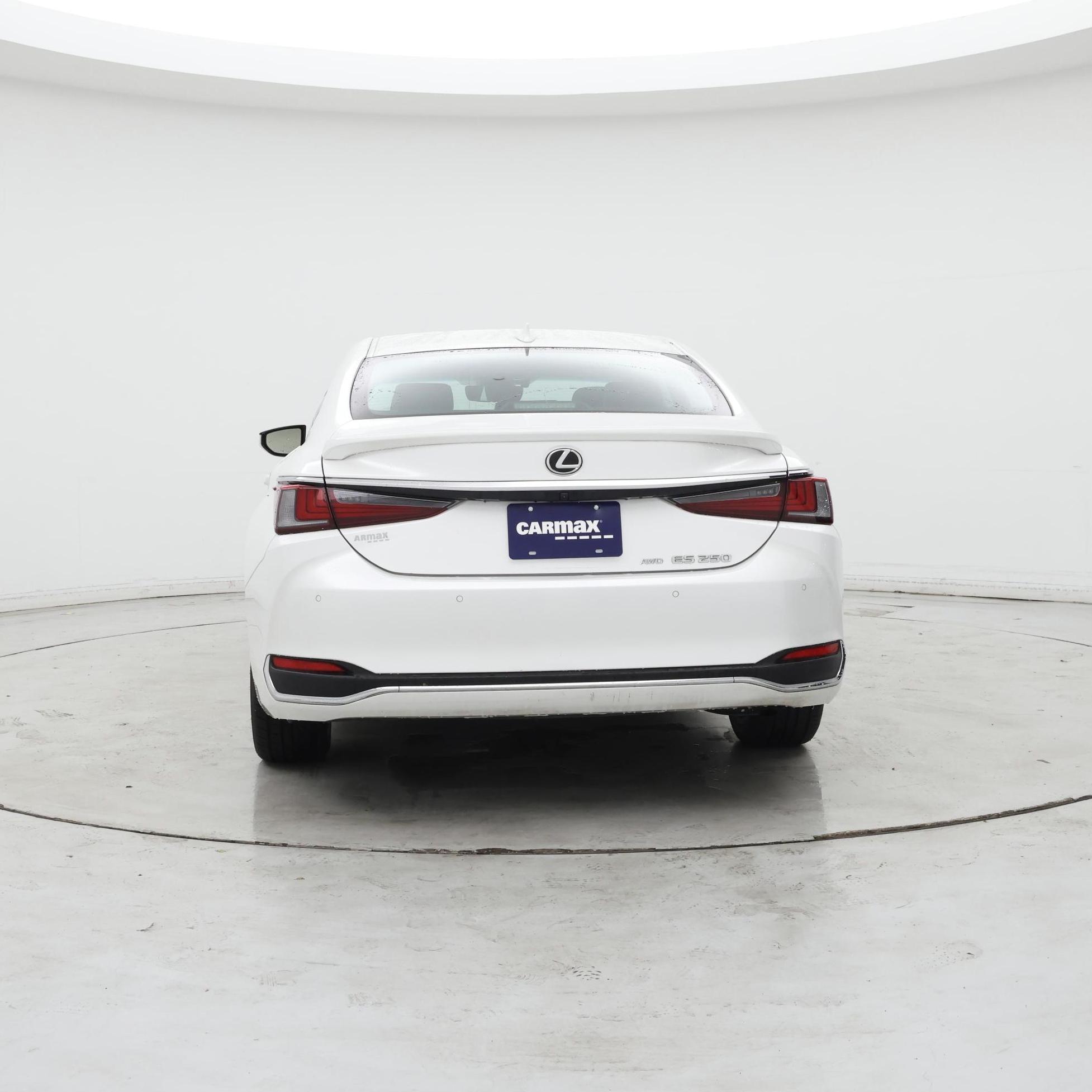 Thumbnail: 2021 Lexus ES - 6