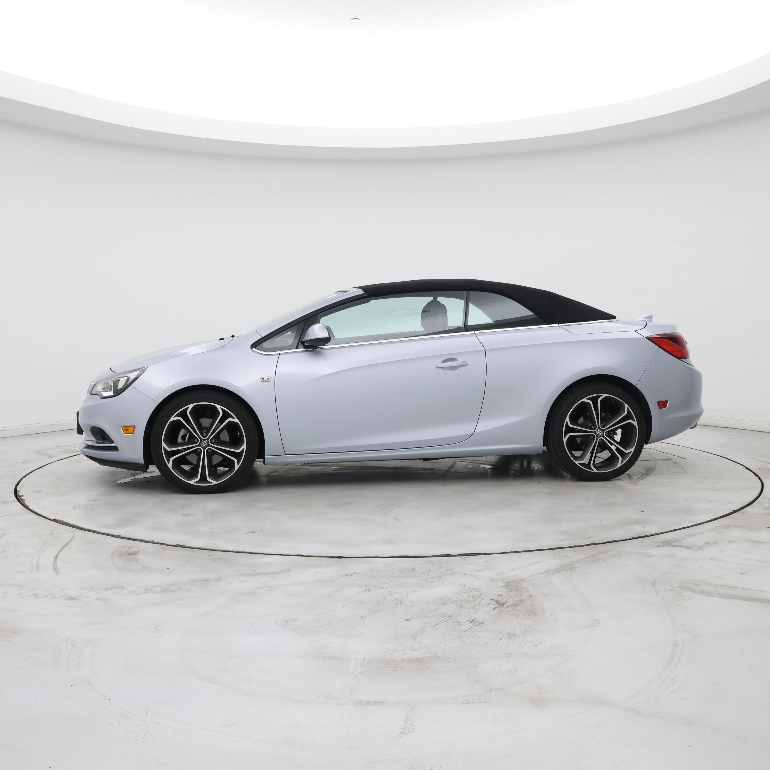 Thumbnail: 2017 Buick Cascada - 3