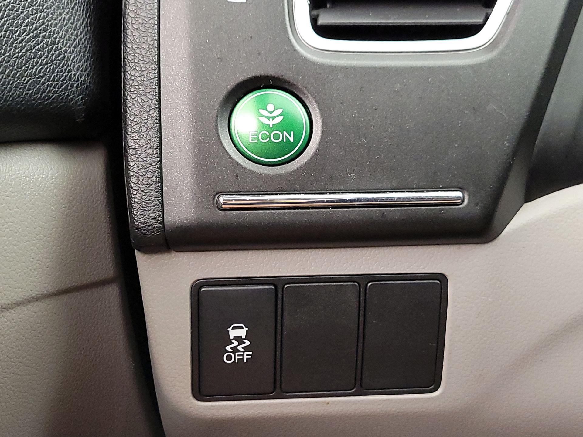 Thumbnail: 2014 Honda Civic - 13