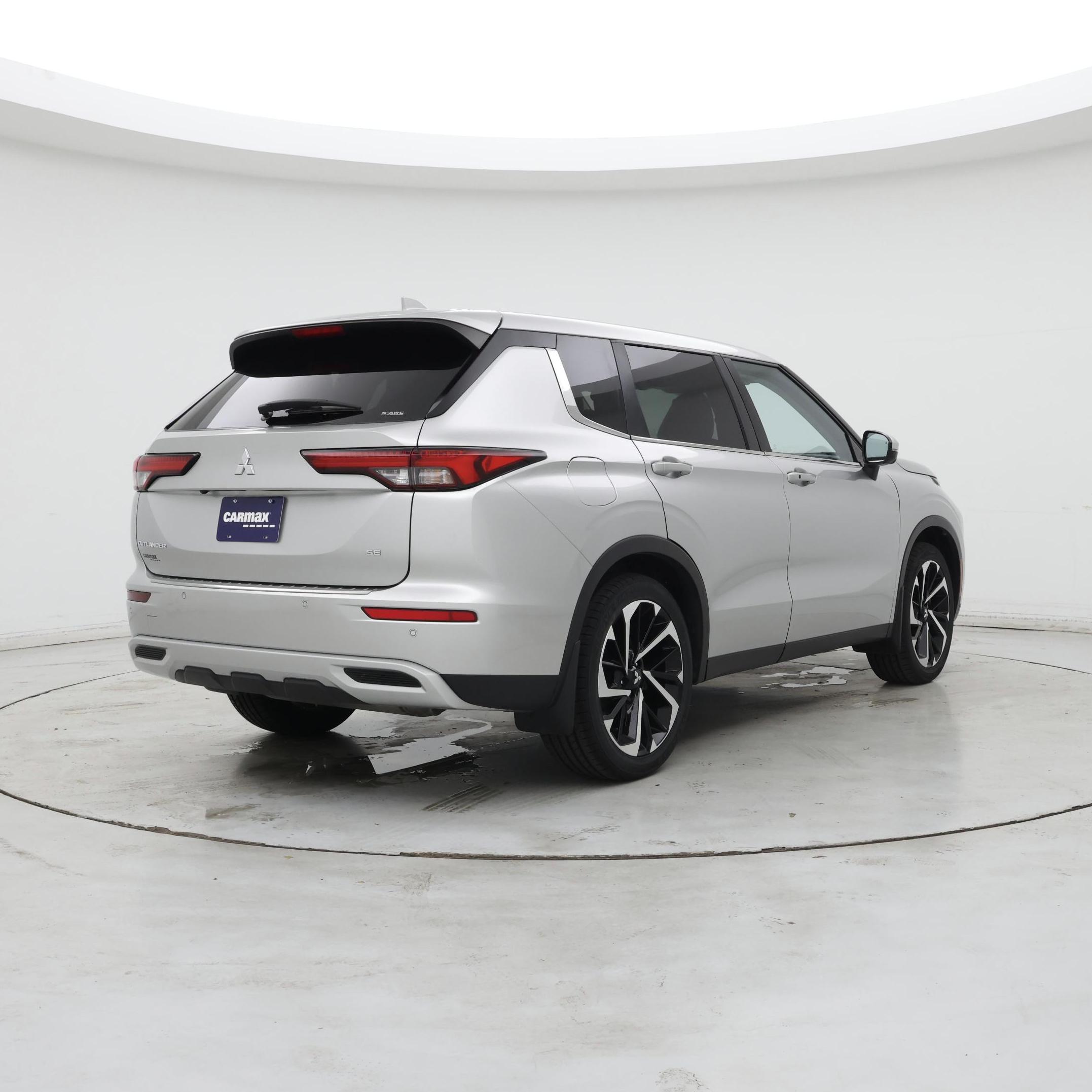 Thumbnail: 2022 Mitsubishi Outlander - 8