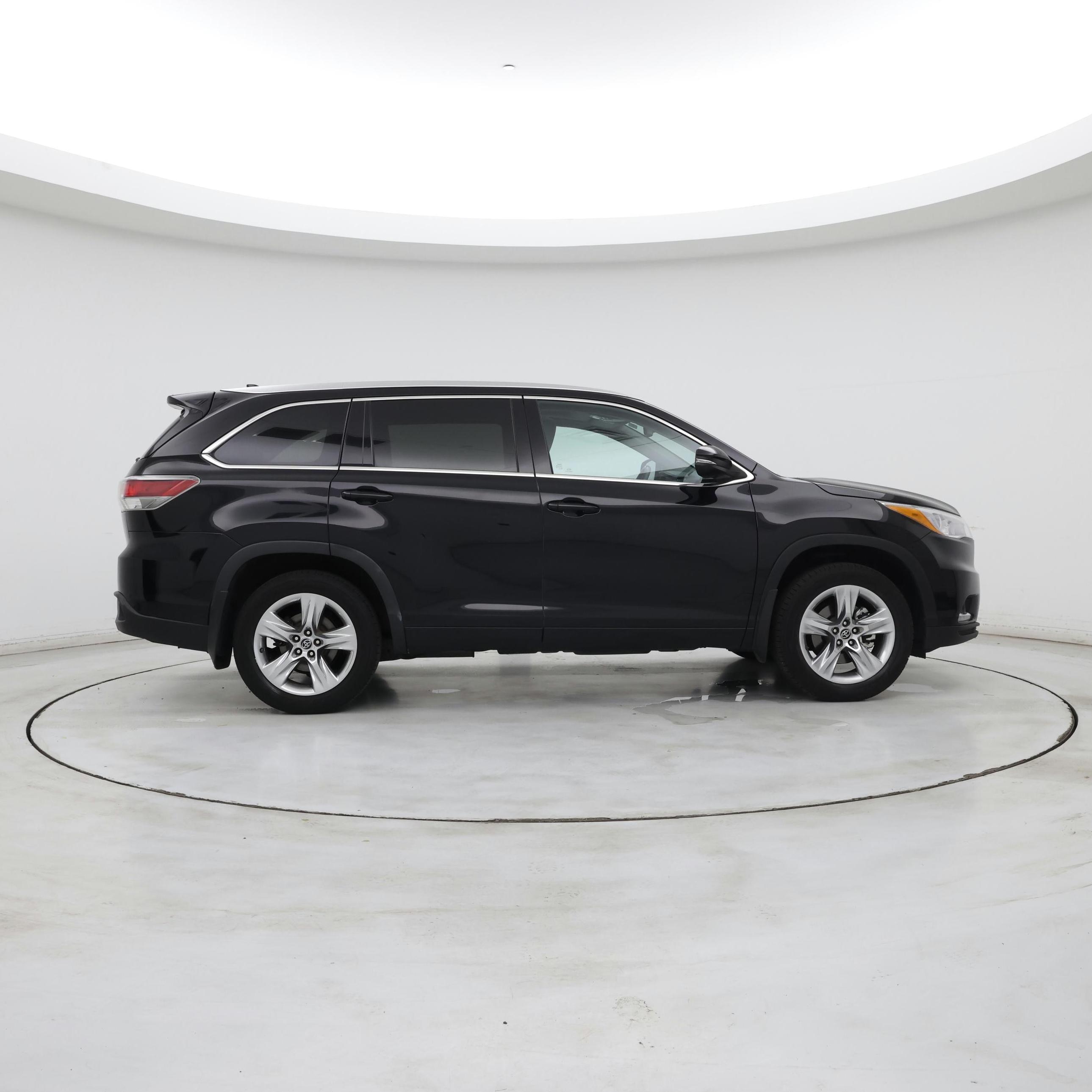 Thumbnail: 2016 Toyota Highlander - 7
