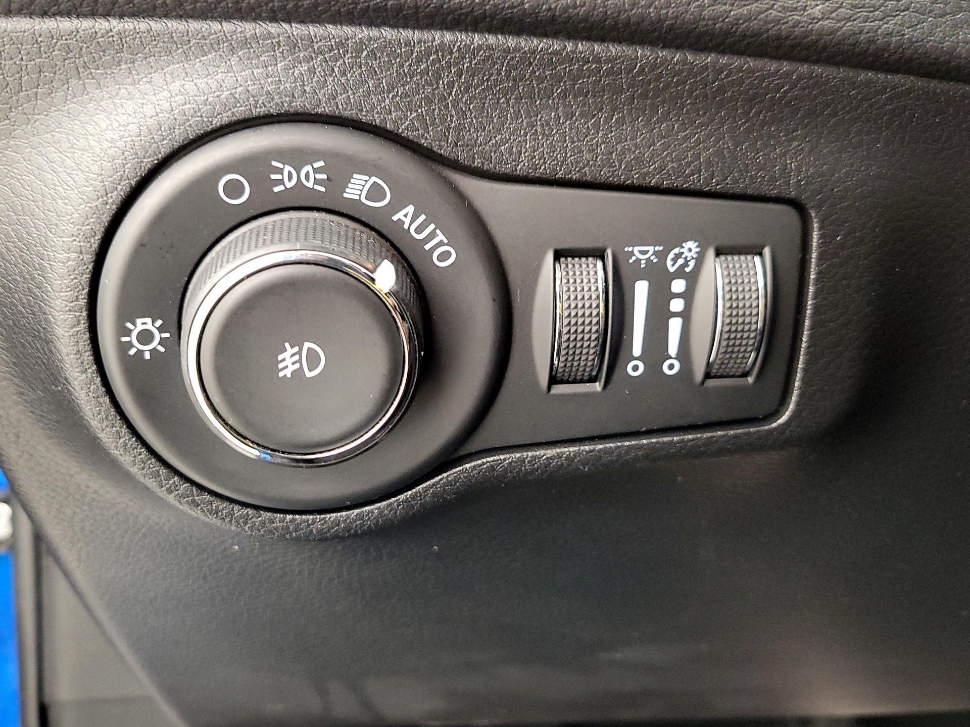 Thumbnail: 2019 Jeep Compass - 13
