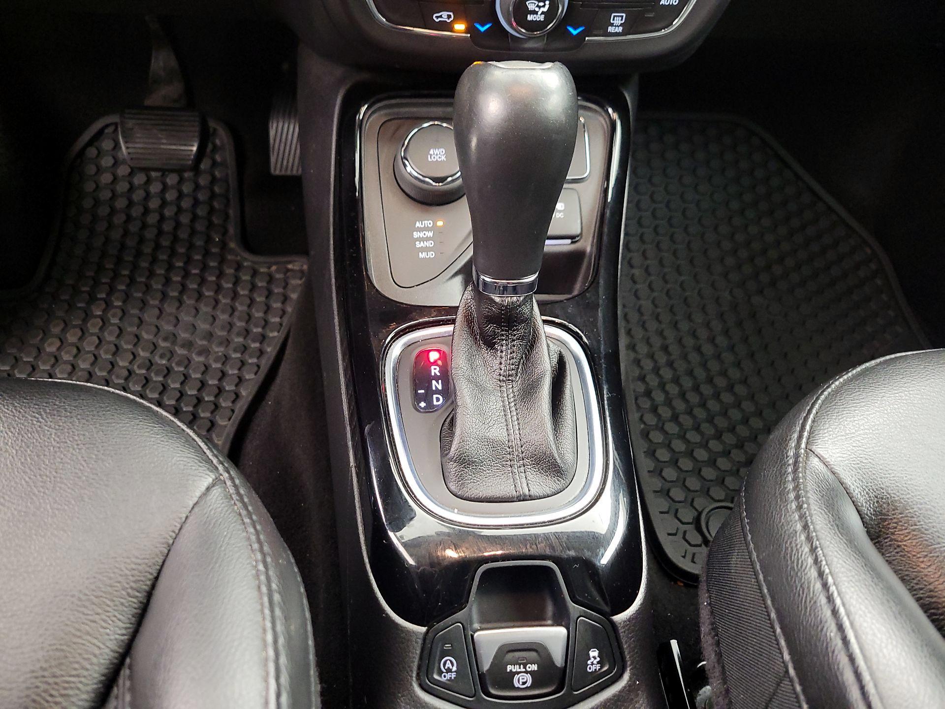 Thumbnail: 2019 Jeep Compass - 17