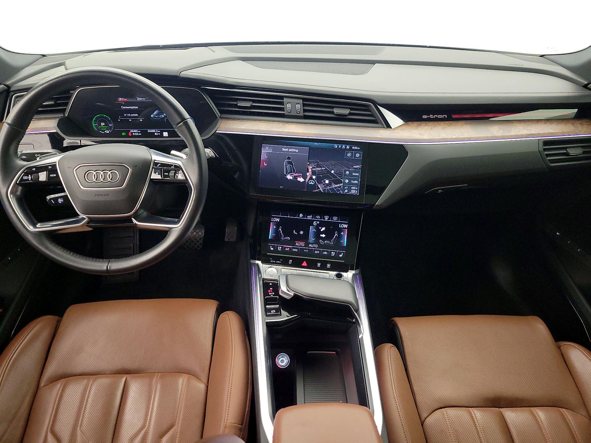 Thumbnail: 2019 Audi e-tron - 9