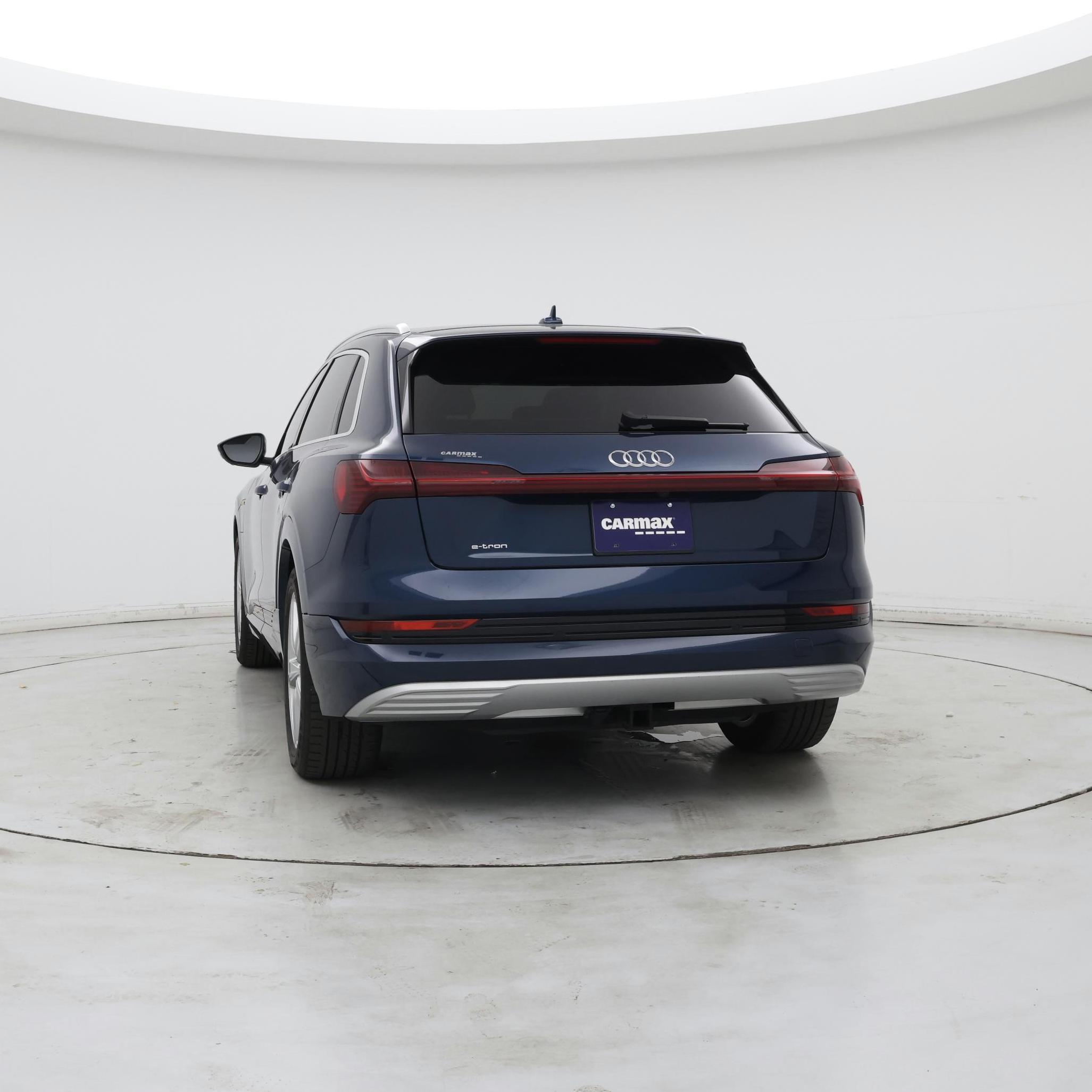 Thumbnail: 2019 Audi e-tron - 6