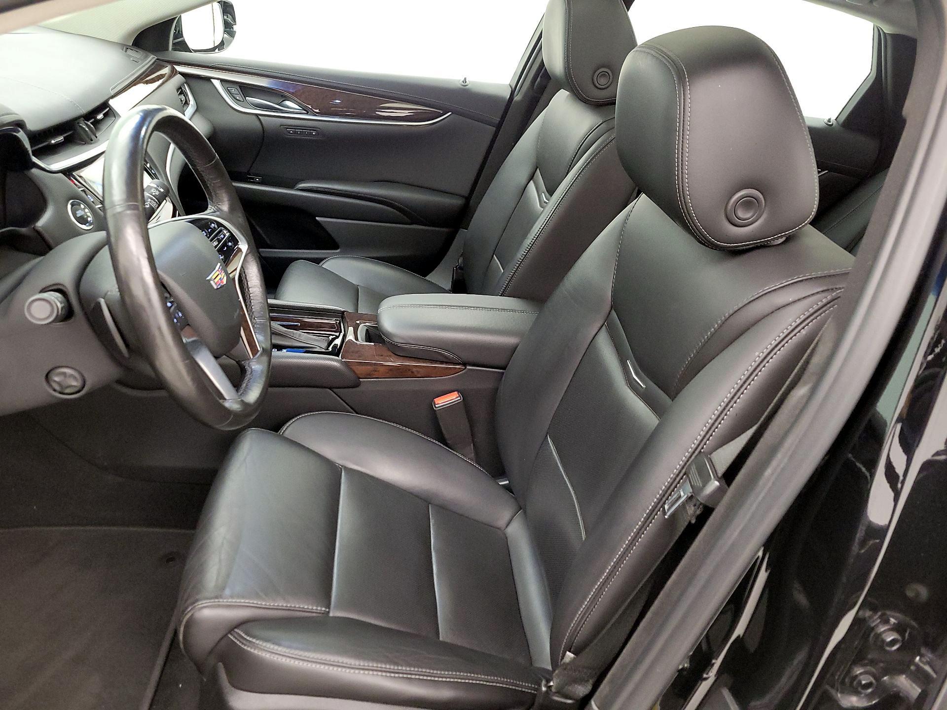 Thumbnail: 2016 Cadillac XTS - 11