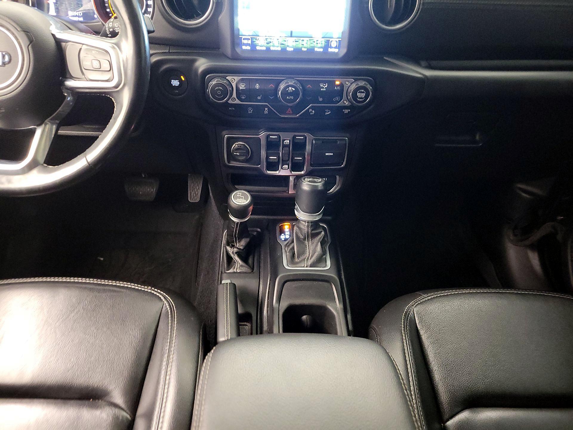 Thumbnail: 2020 Jeep Wrangler - 18