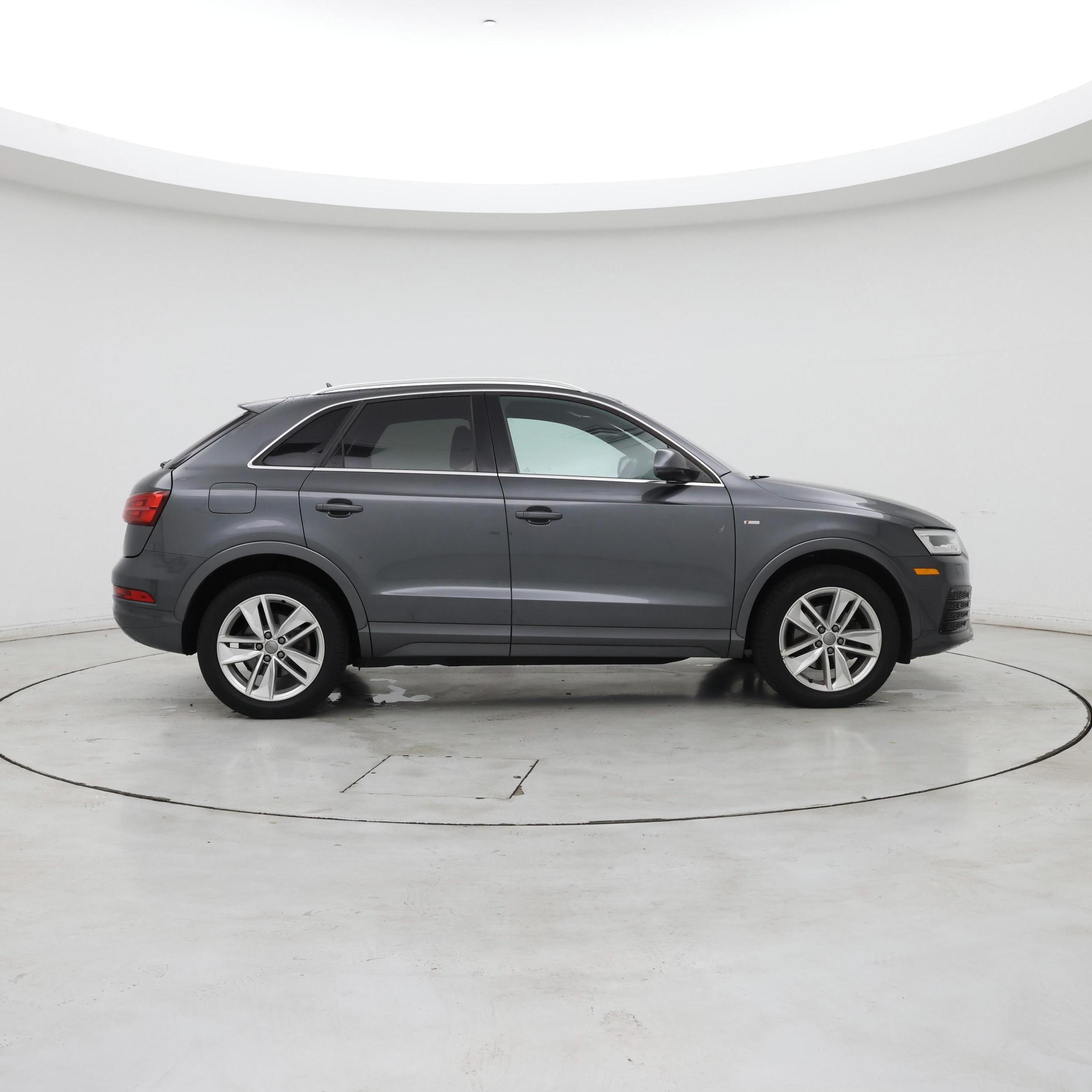 Thumbnail: 2018 Audi Q3 - 7