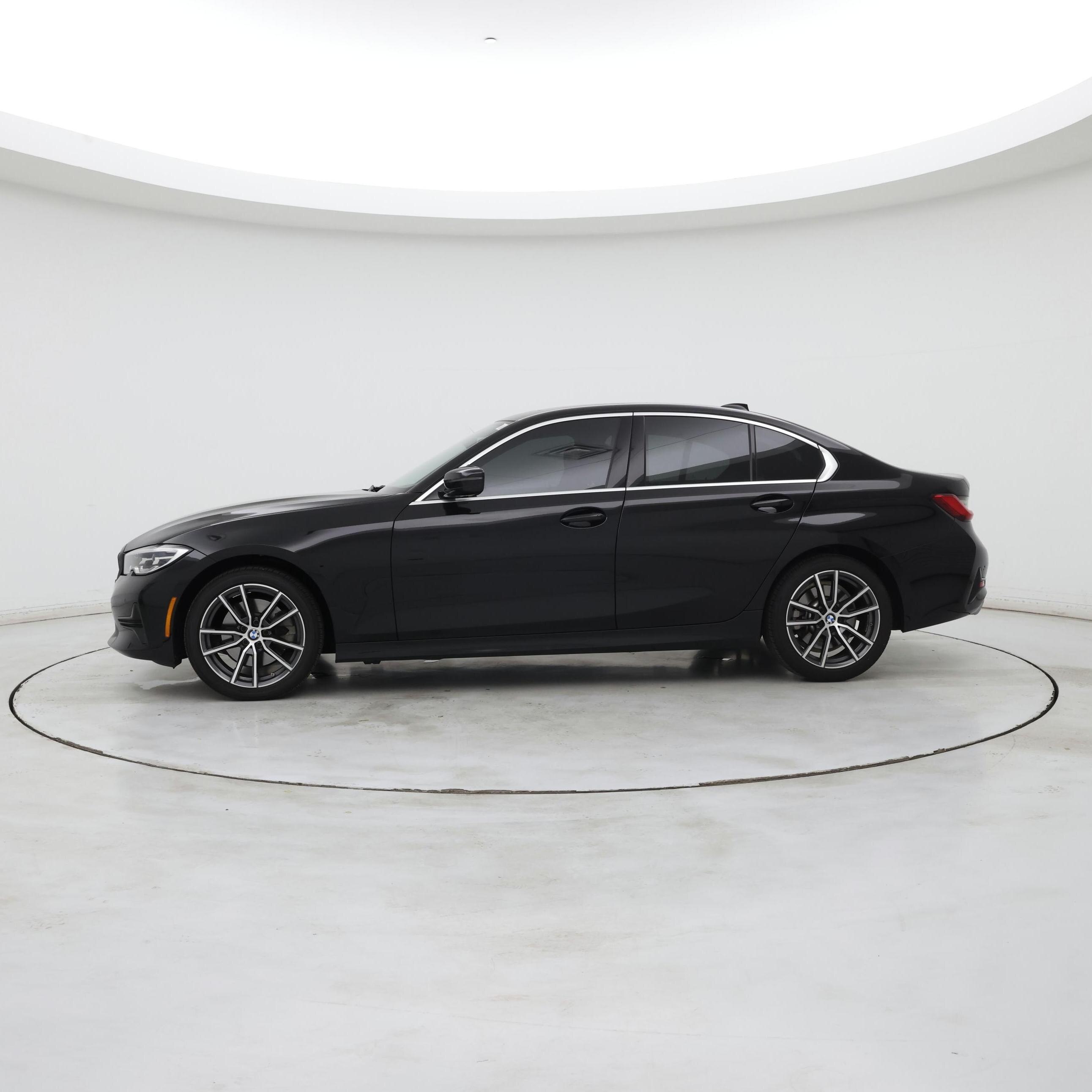 Thumbnail: 2020 BMW 3 Series - 3