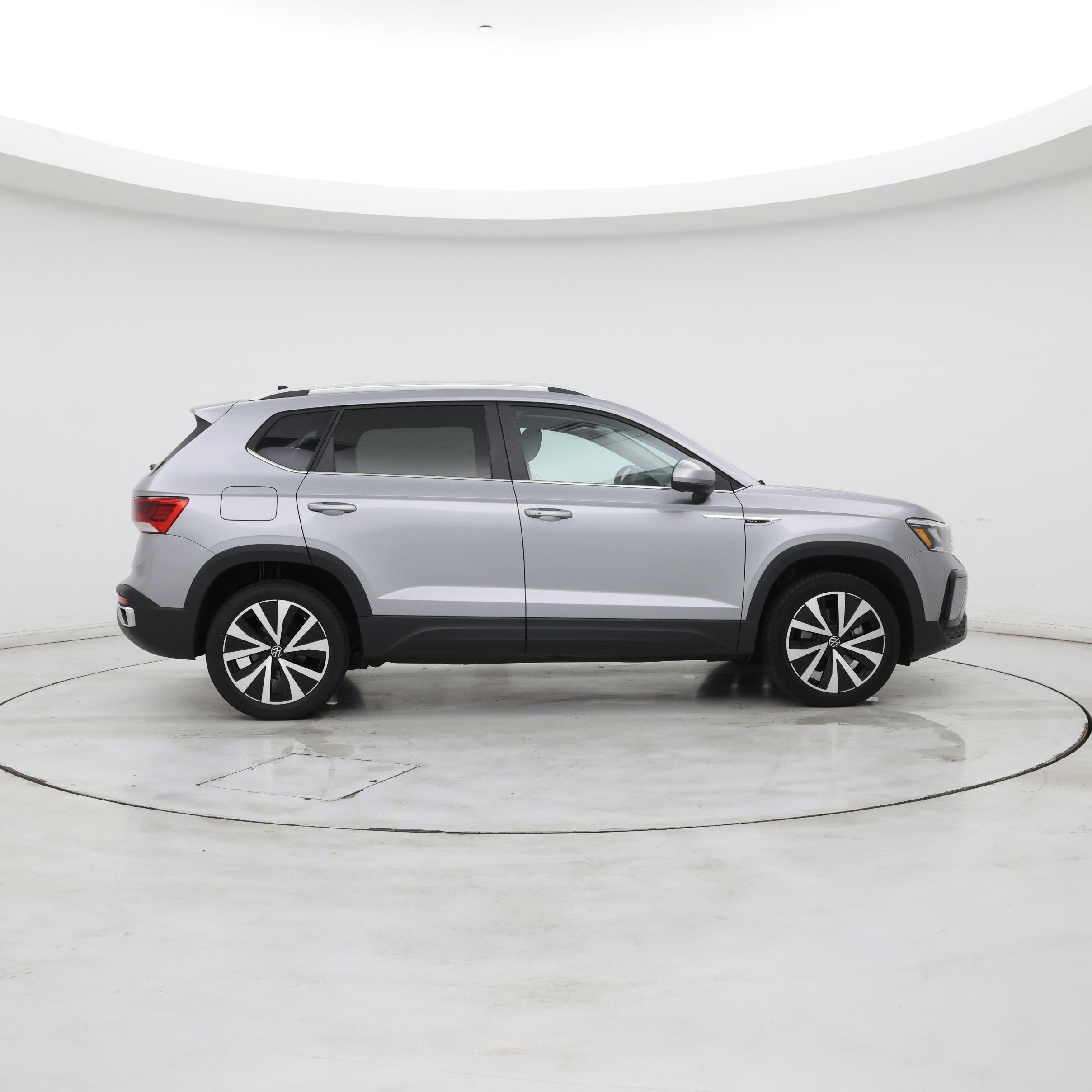 Thumbnail: 2022 Volkswagen Taos - 7