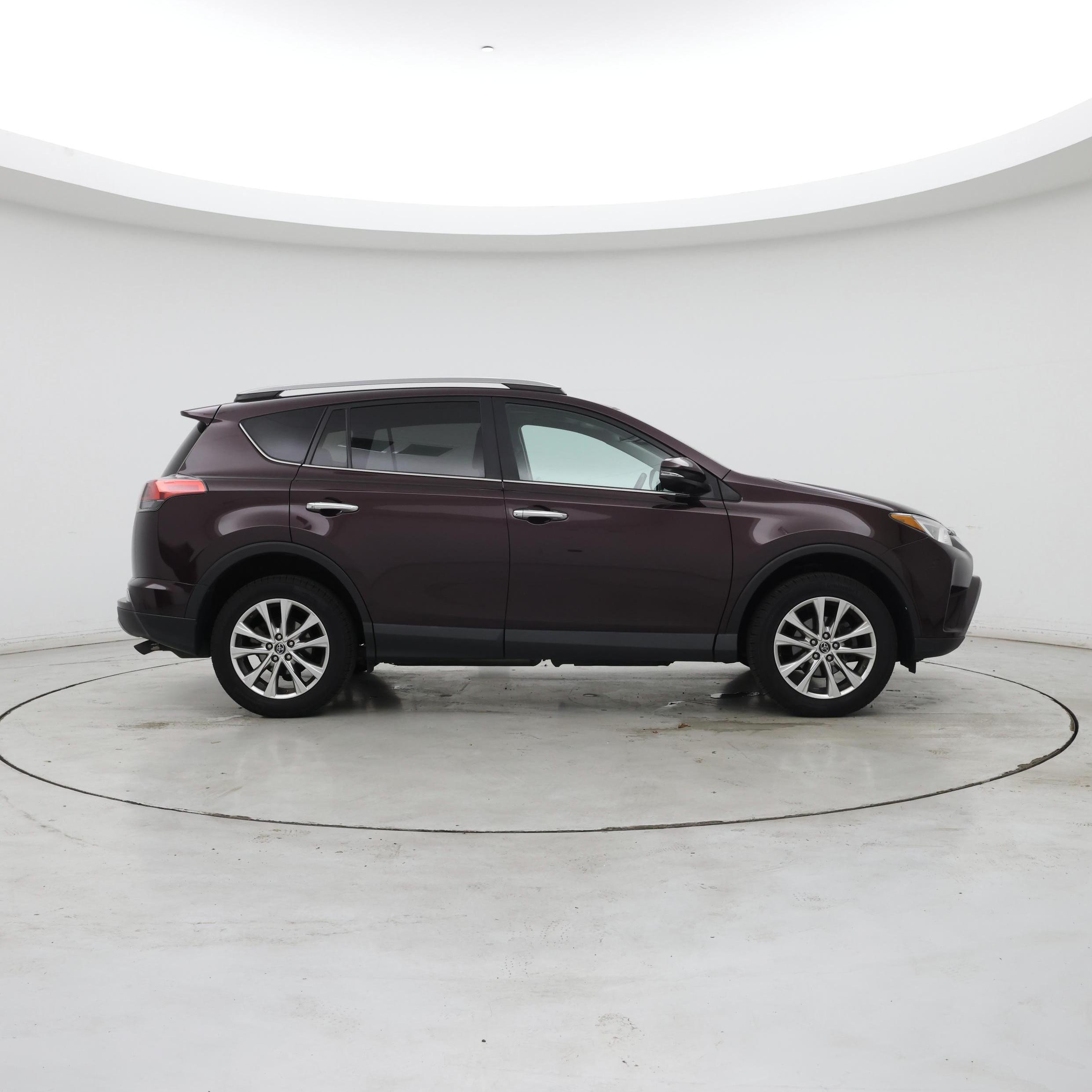 Thumbnail: 2018 Toyota RAV4 - 7
