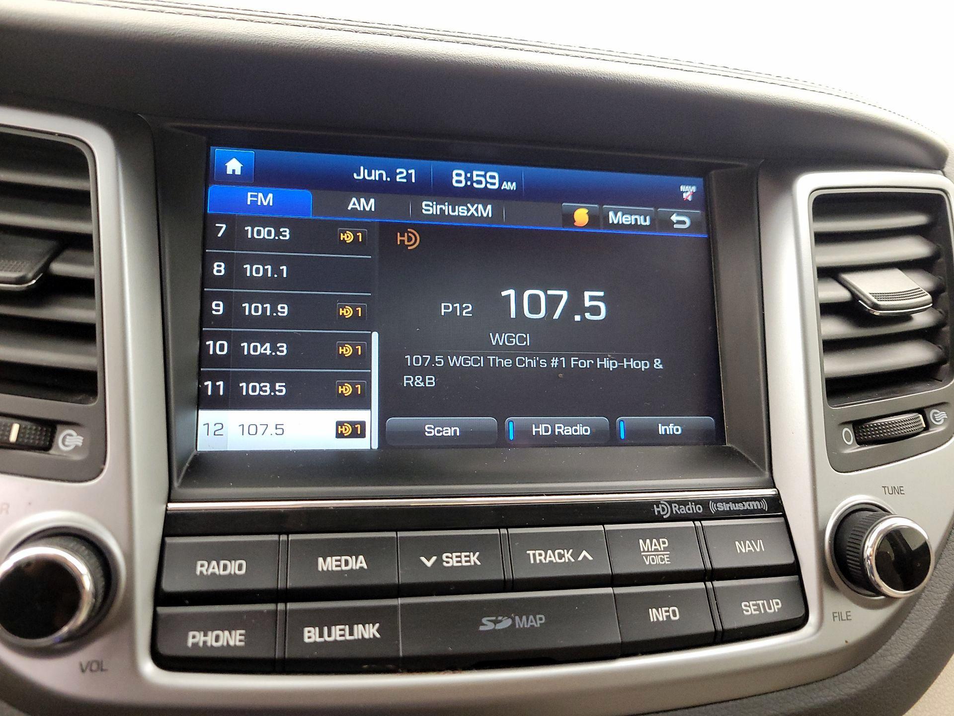 Thumbnail: 2016 Hyundai Tucson - 16
