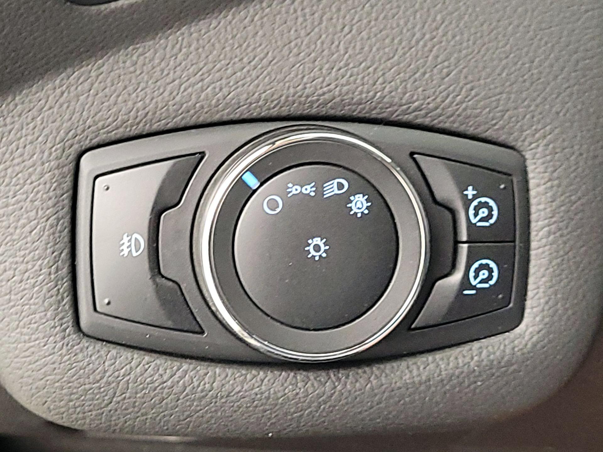 Thumbnail: 2013 Ford Escape - 13