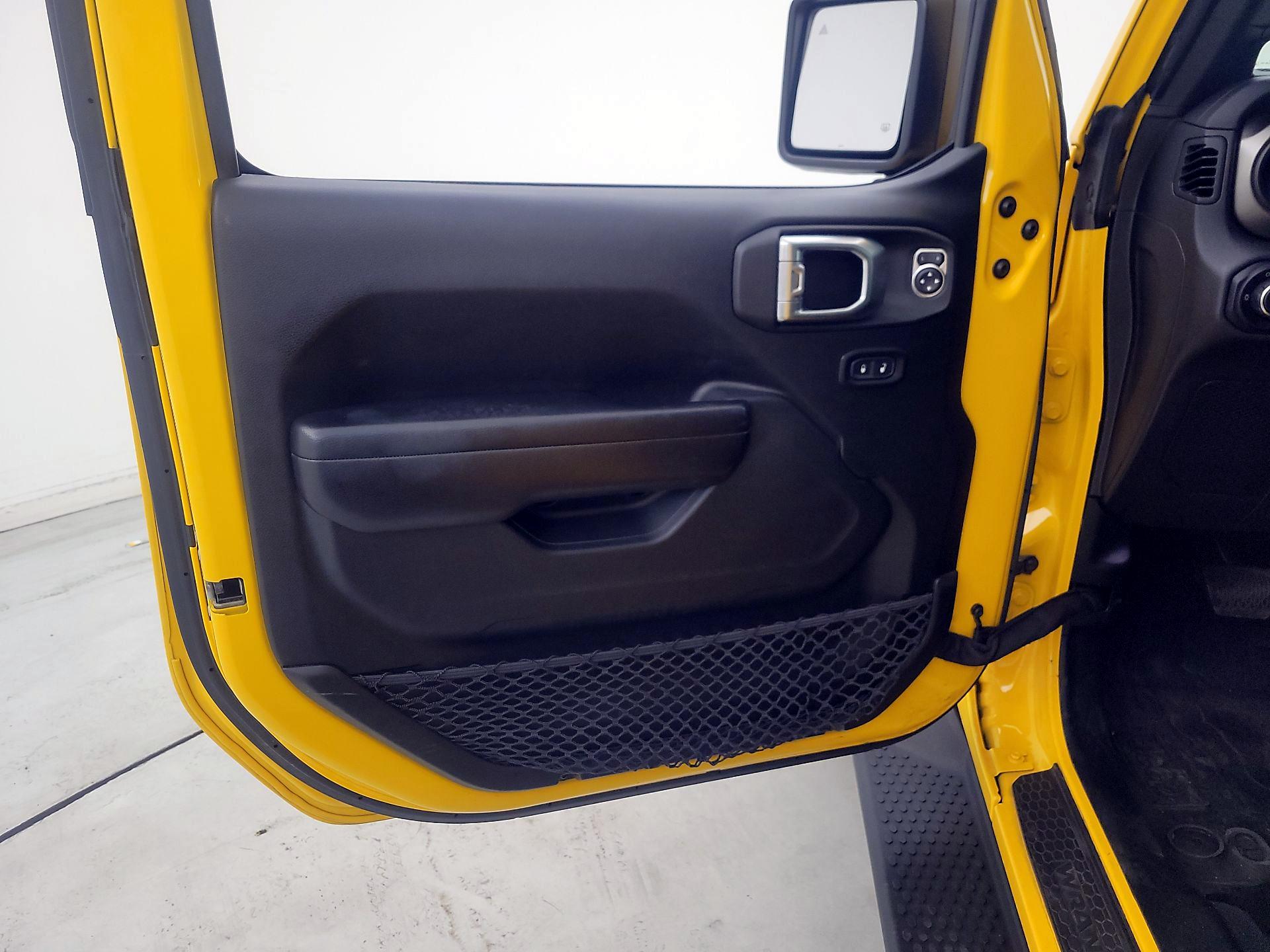 Thumbnail: 2021 Jeep Wrangler - 12