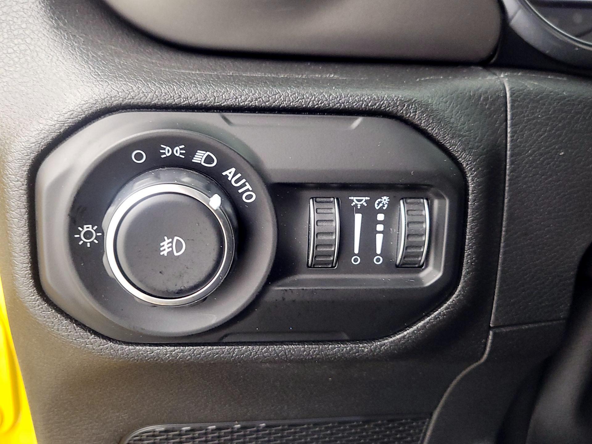 Thumbnail: 2021 Jeep Wrangler - 13