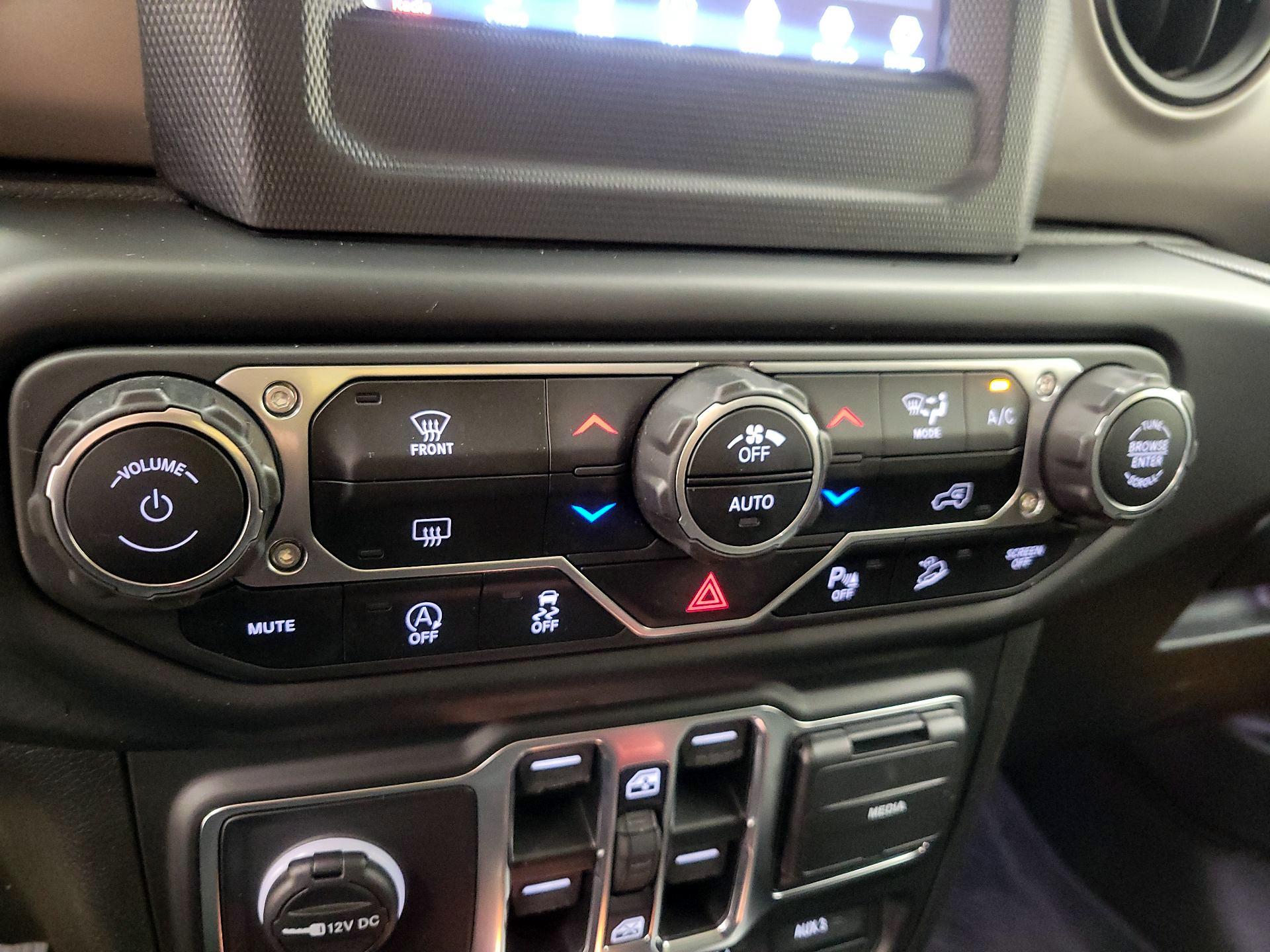 Thumbnail: 2021 Jeep Wrangler - 16
