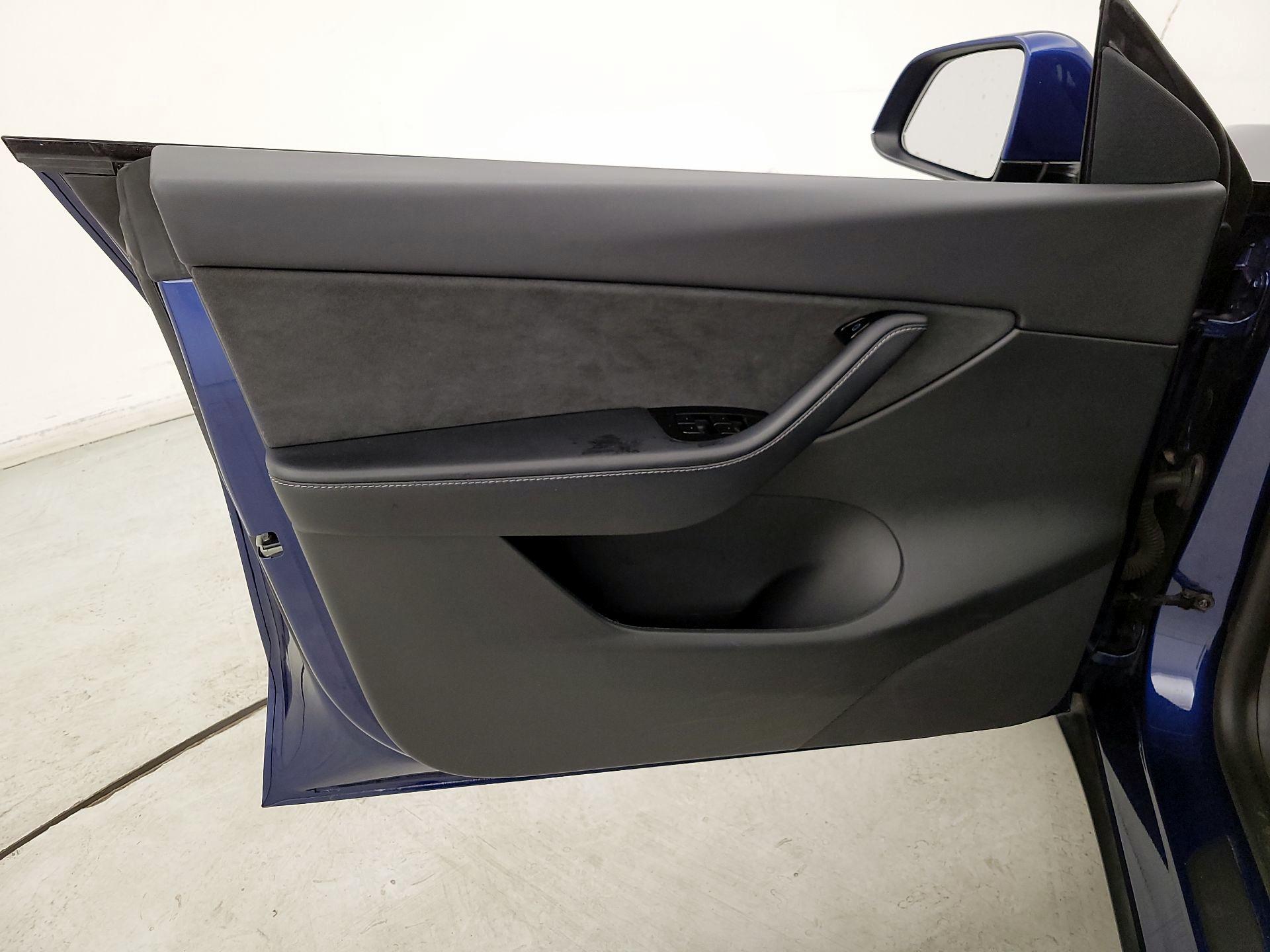Thumbnail: 2021 Tesla Model Y - 12
