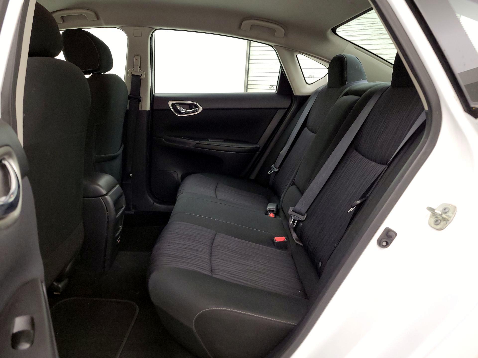 Thumbnail: 2019 Nissan Sentra - 19