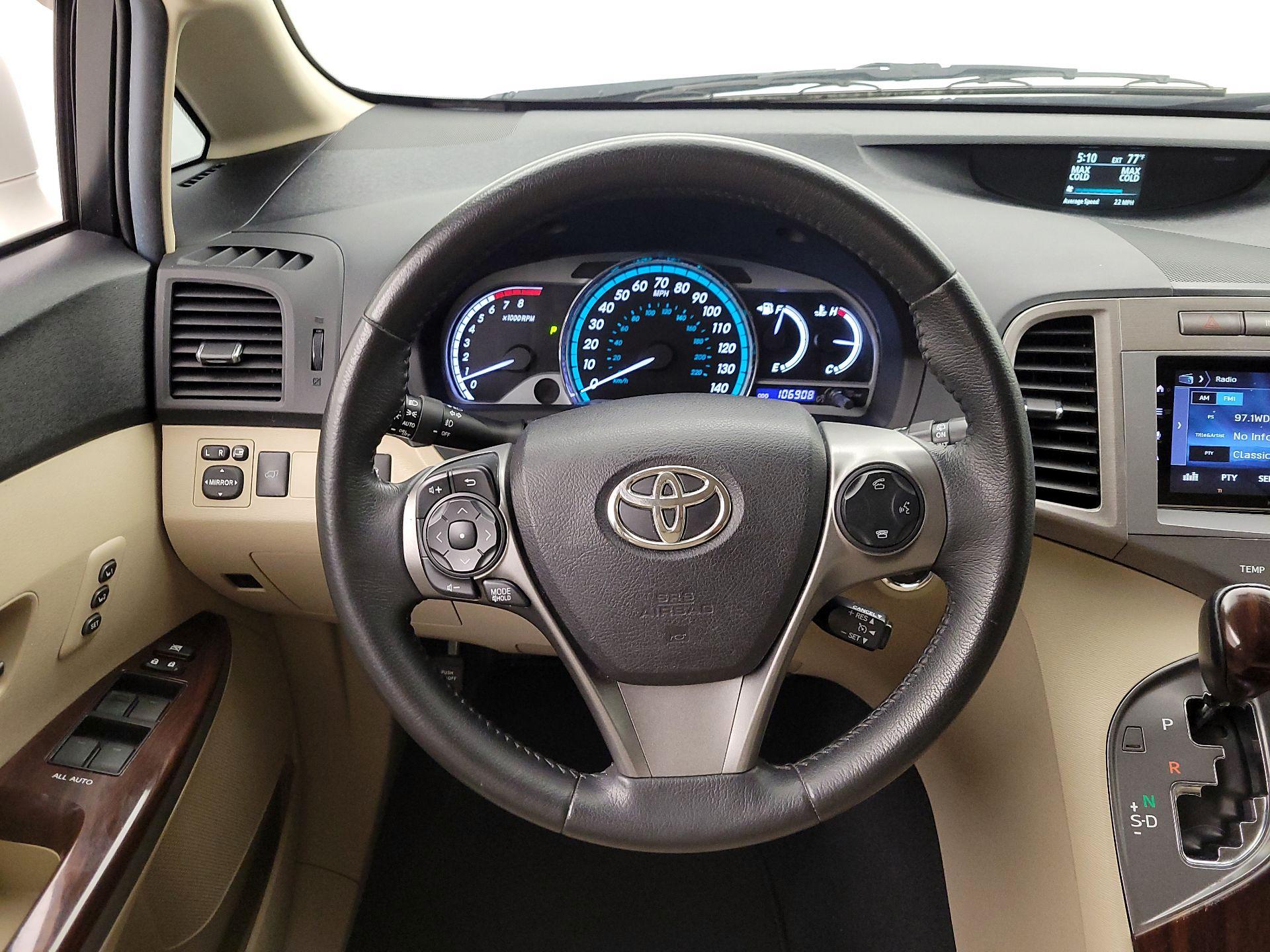 Thumbnail: 2015 Toyota Venza - 10