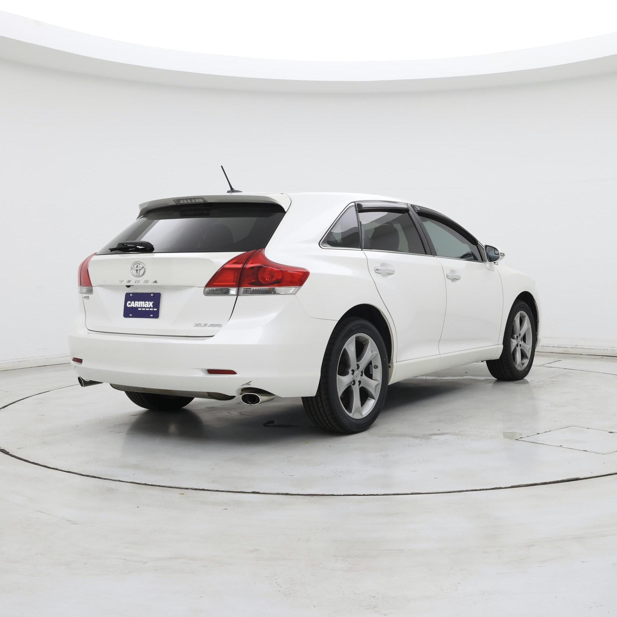 Thumbnail: 2015 Toyota Venza - 8