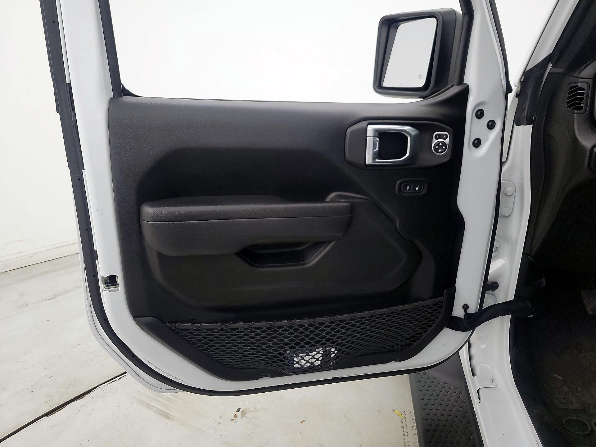 Thumbnail: 2022 Jeep Wrangler - 12