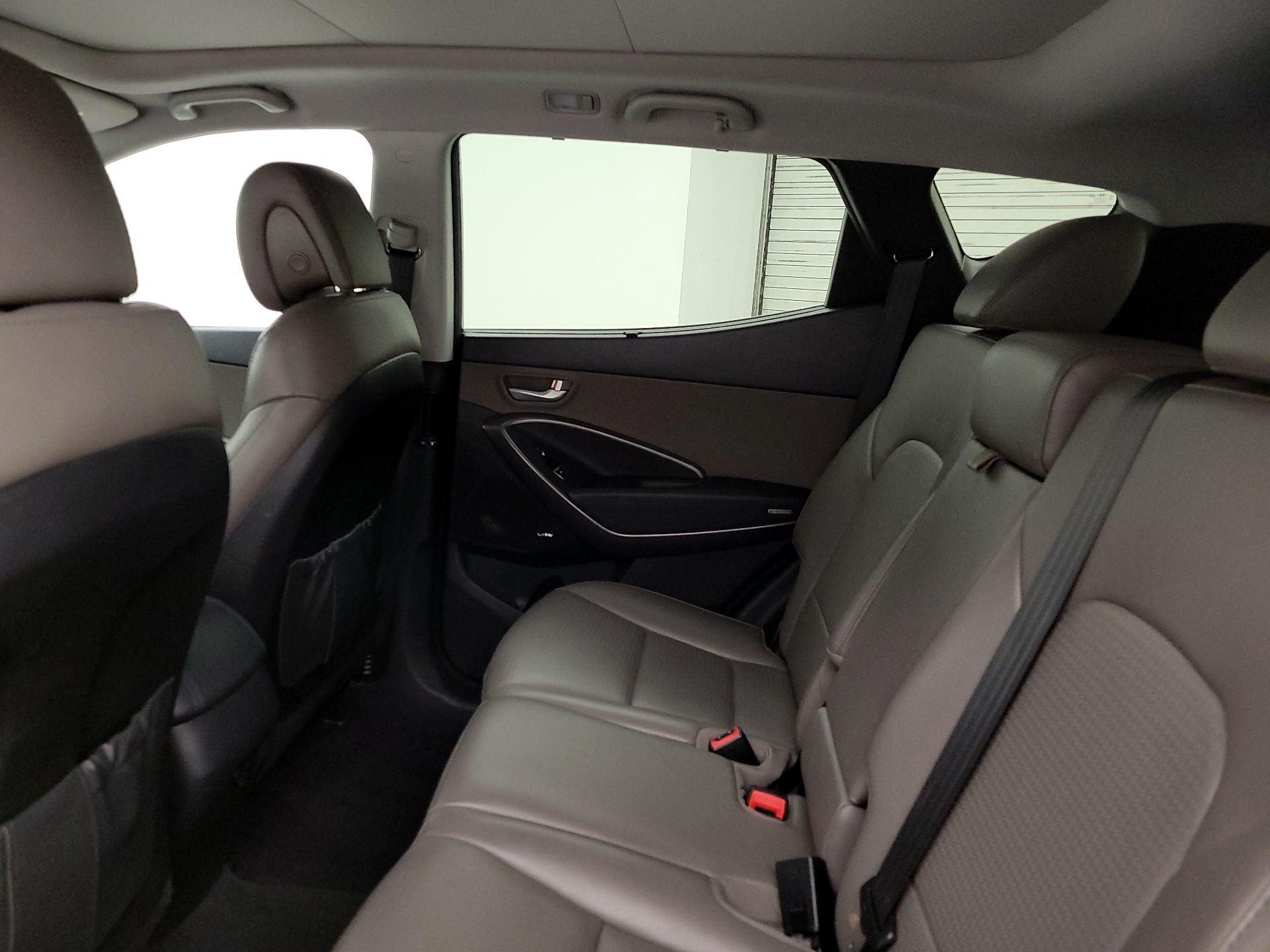 Thumbnail: 2015 Hyundai Santa Fe - 19