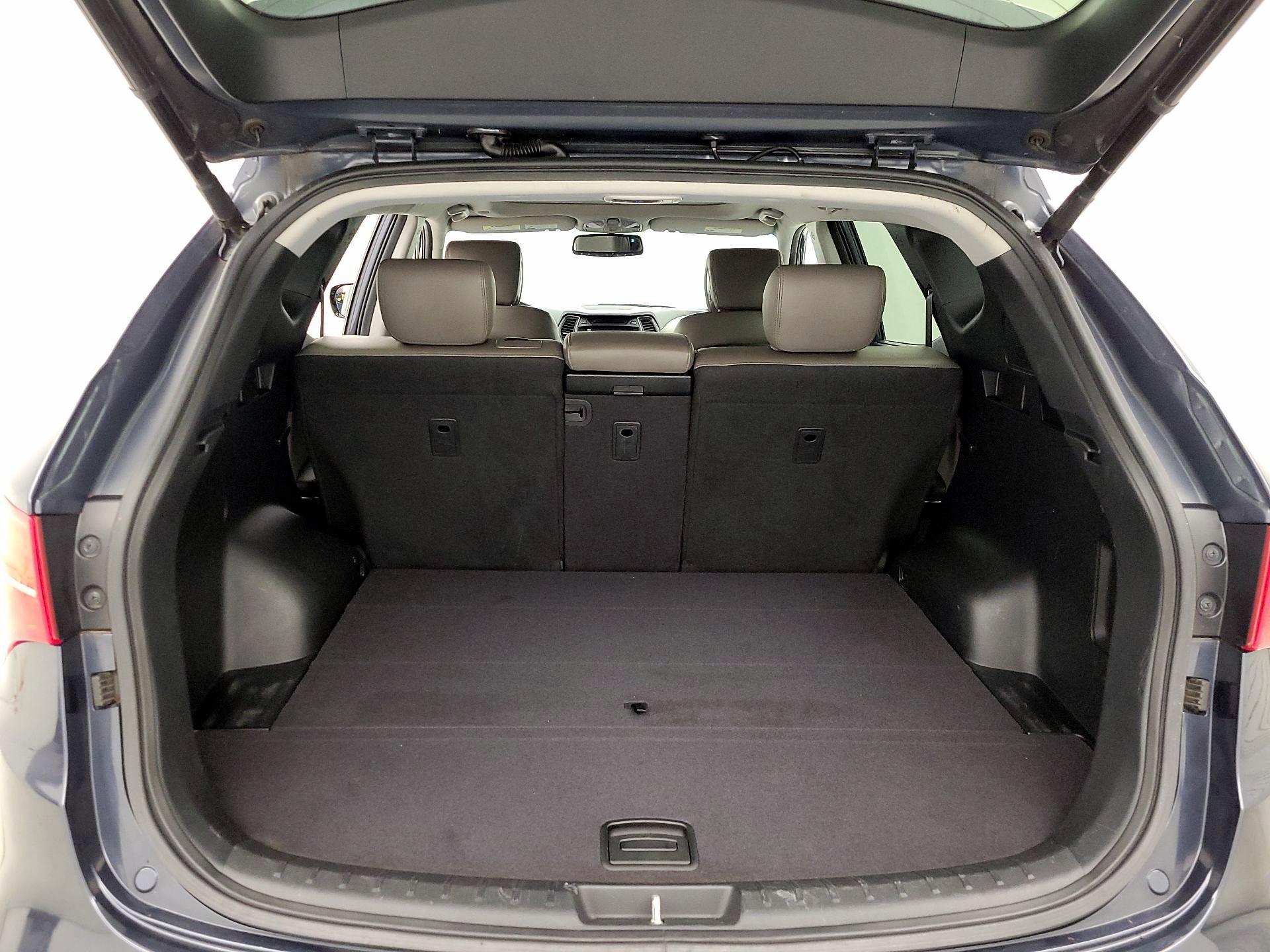 Thumbnail: 2015 Hyundai Santa Fe - 20