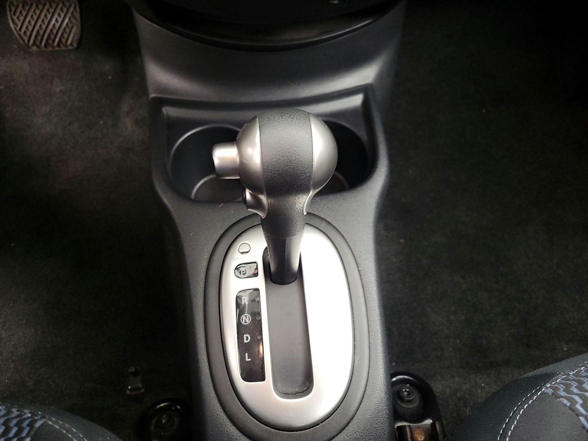 Thumbnail: 2016 Nissan Versa Note - 16