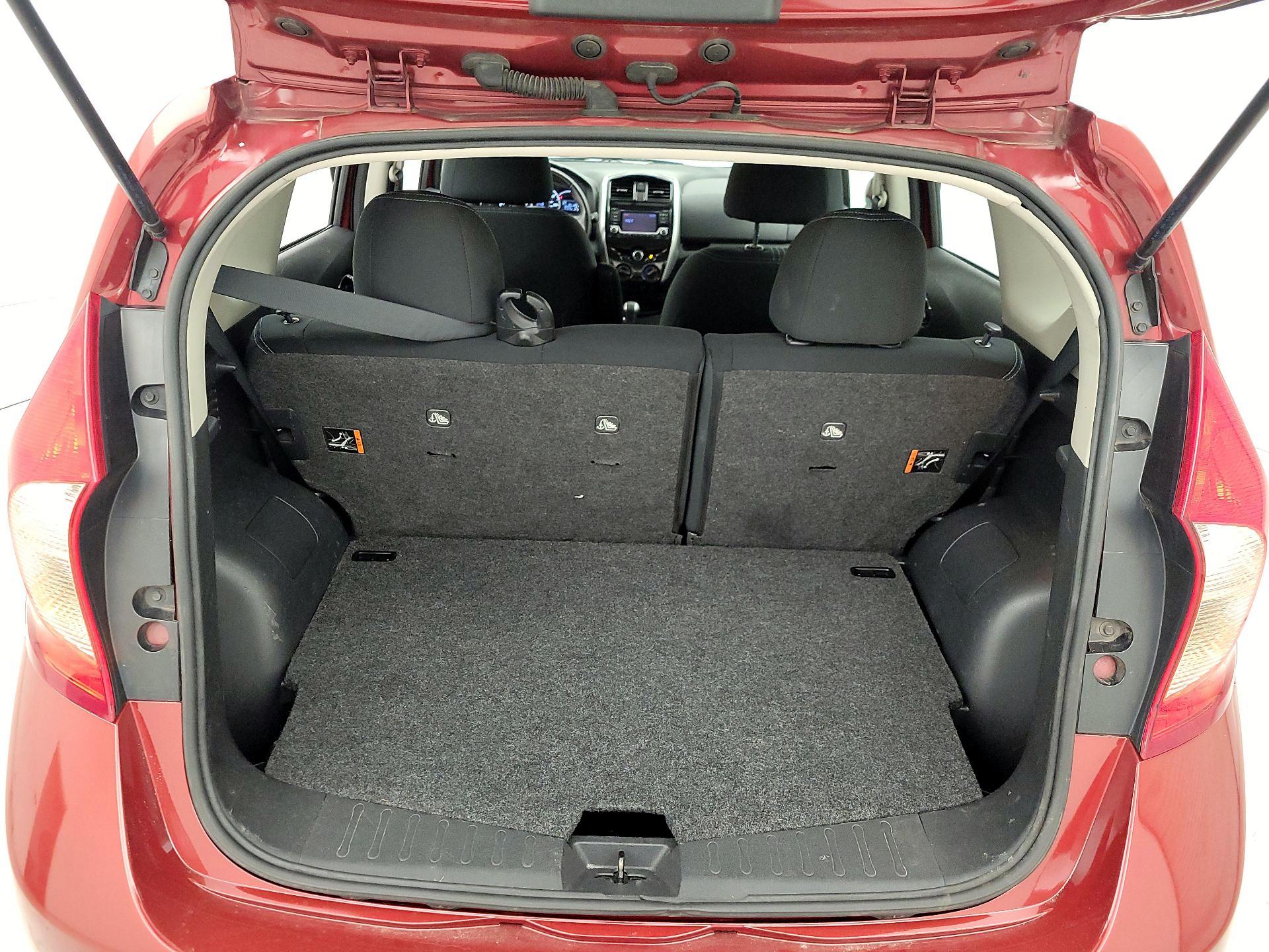 Thumbnail: 2016 Nissan Versa Note - 18