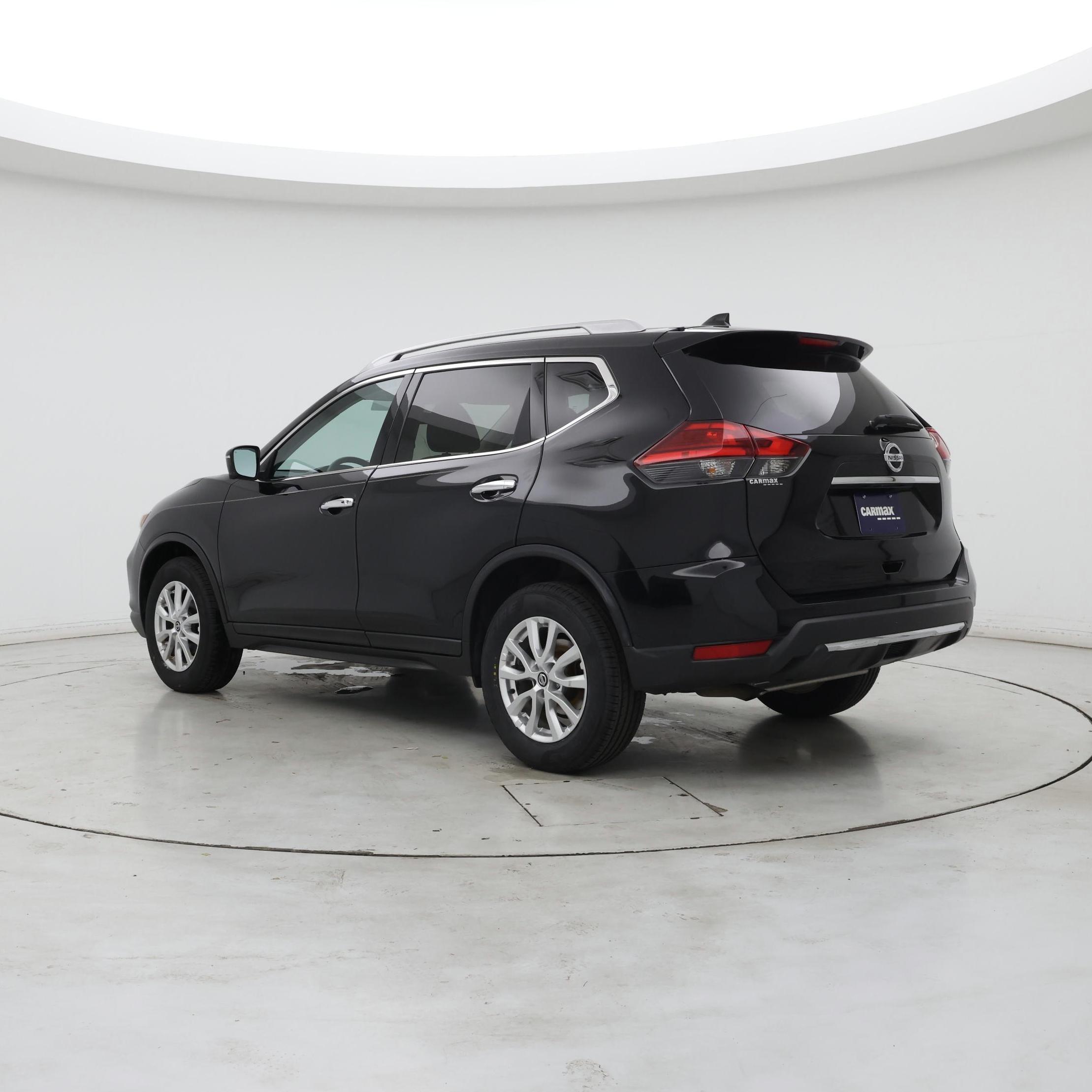 Thumbnail: 2017 Nissan Rogue - 2