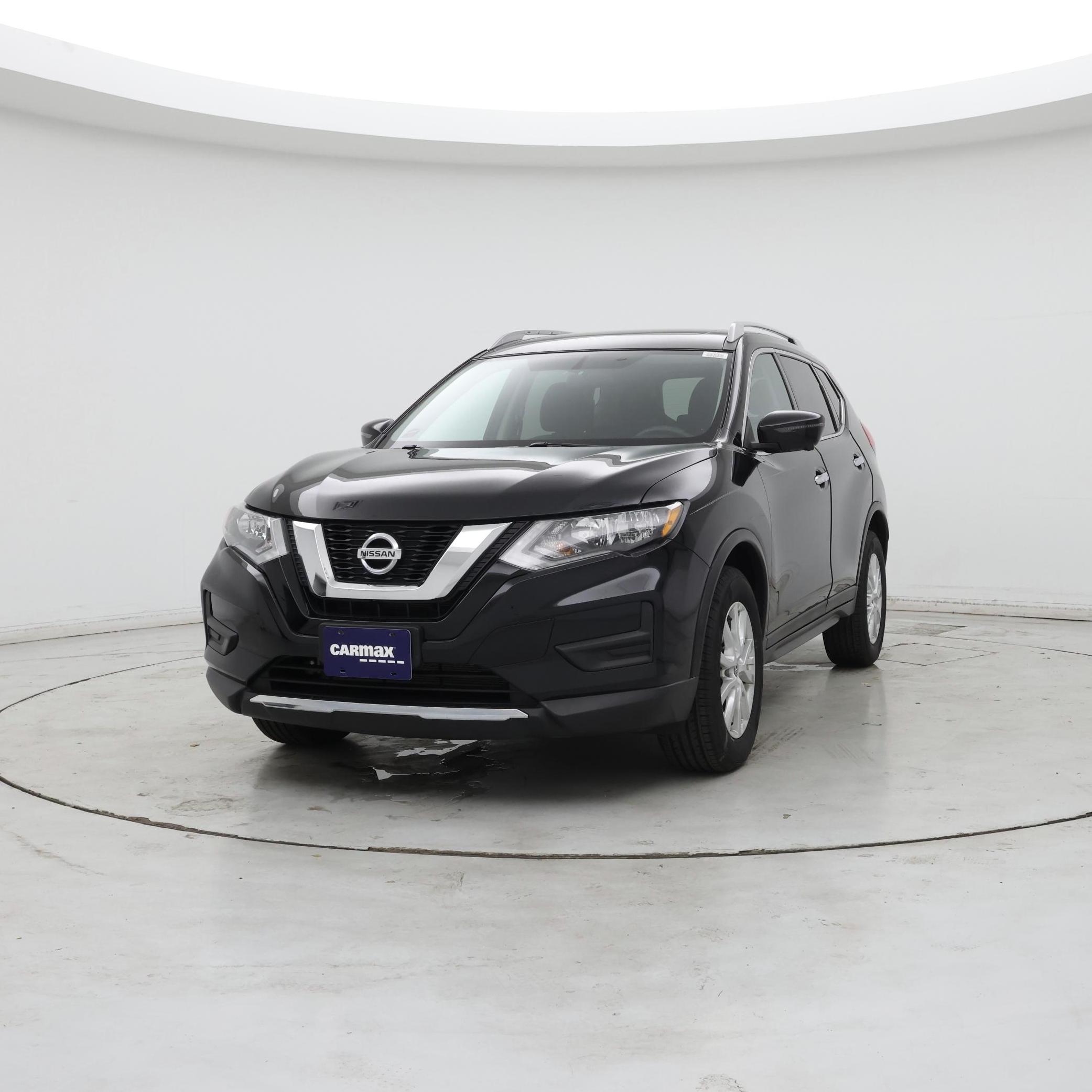 Thumbnail: 2017 Nissan Rogue - 4