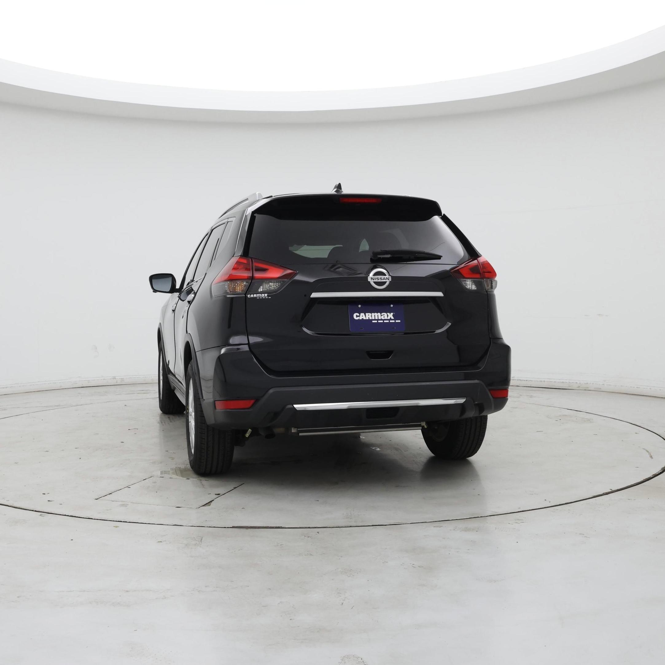 Thumbnail: 2017 Nissan Rogue - 6