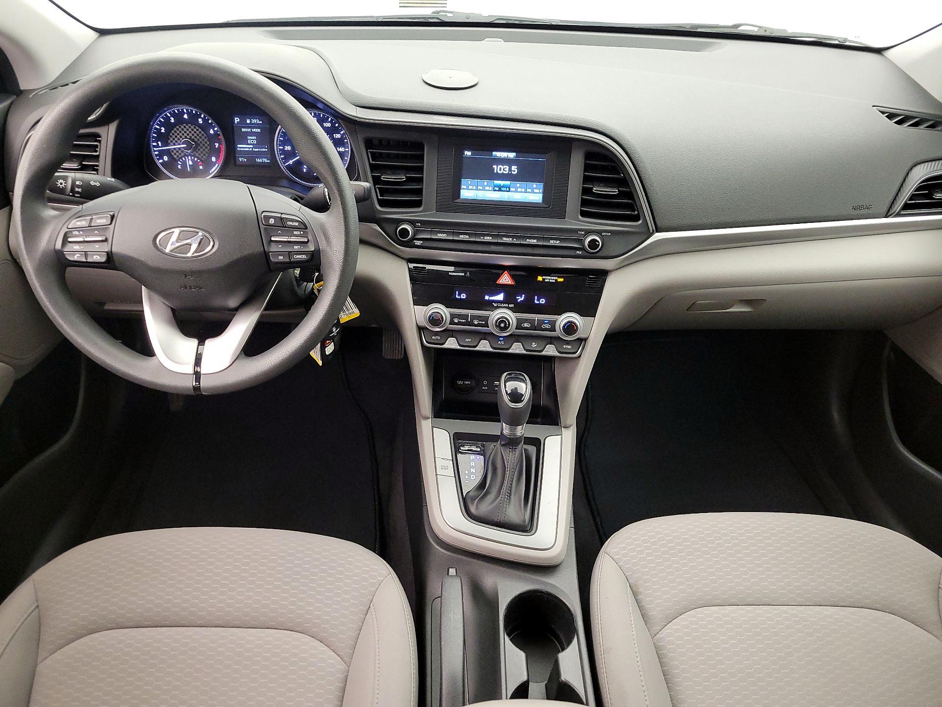 Thumbnail: 2020 Hyundai Elantra - 9
