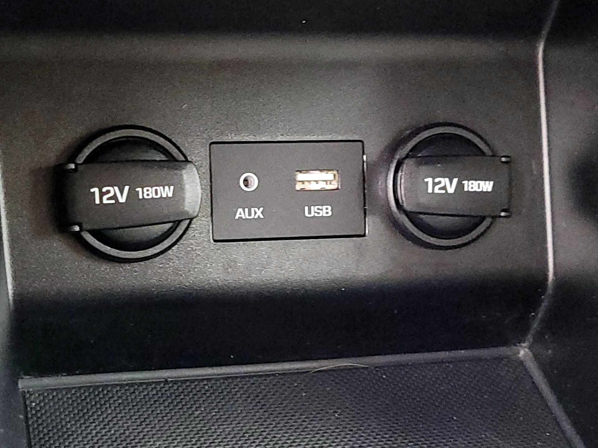 Thumbnail: 2020 Hyundai Elantra - 18