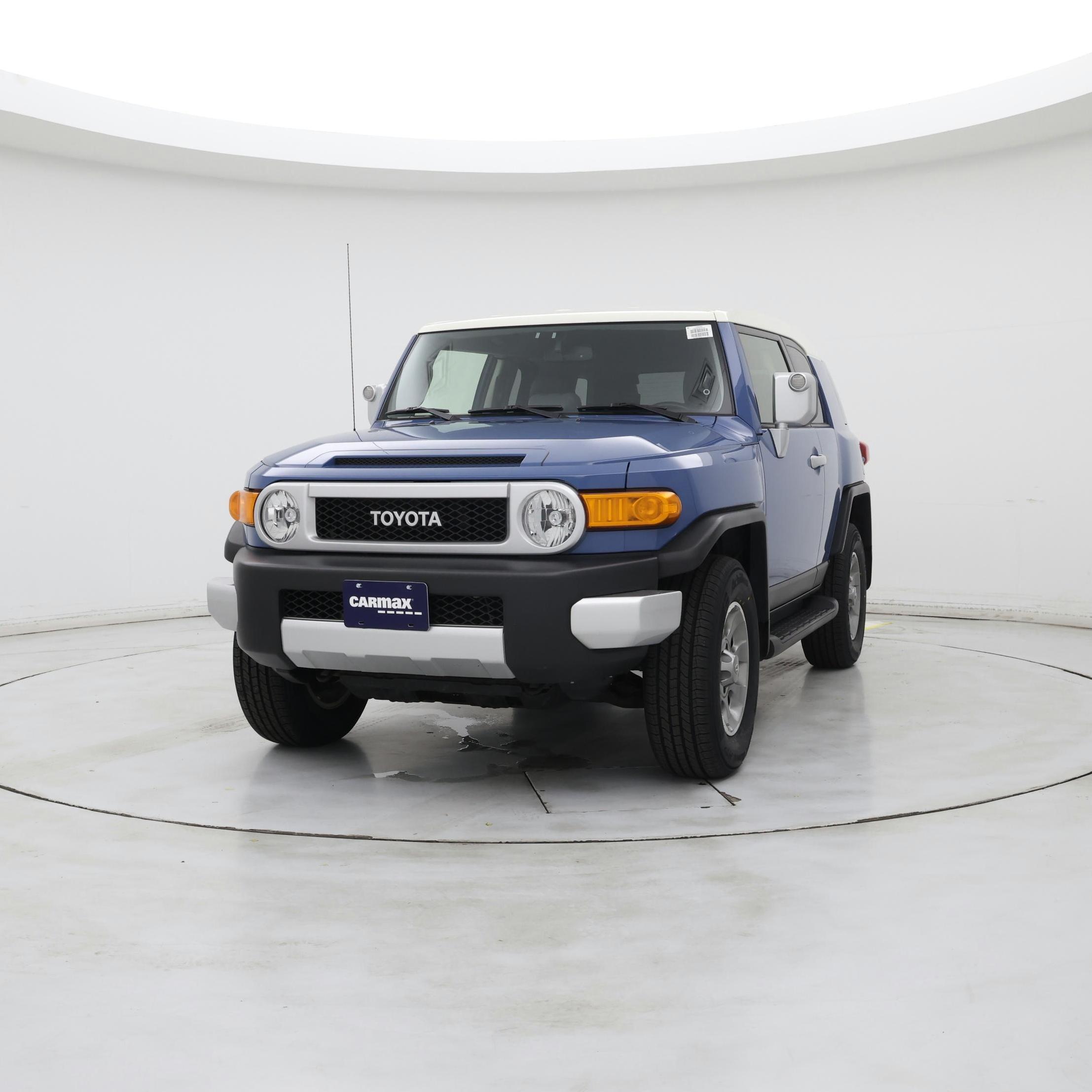 Thumbnail: 2013 Toyota FJ Cruiser - 4