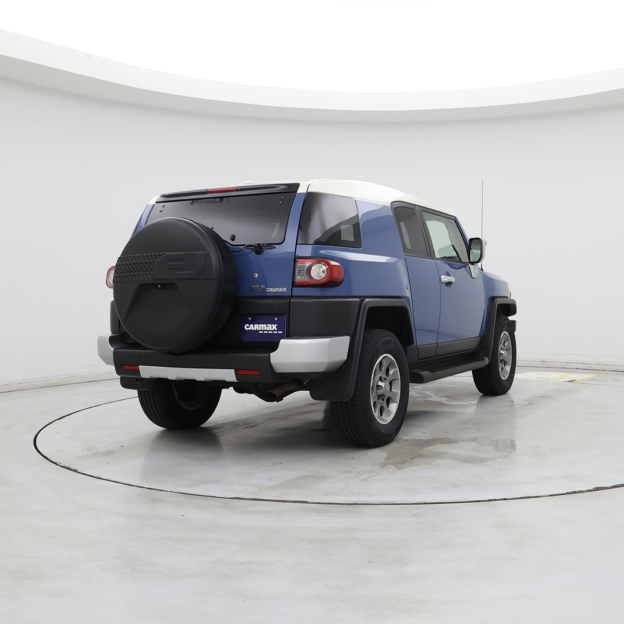 Thumbnail: 2013 Toyota FJ Cruiser - 8