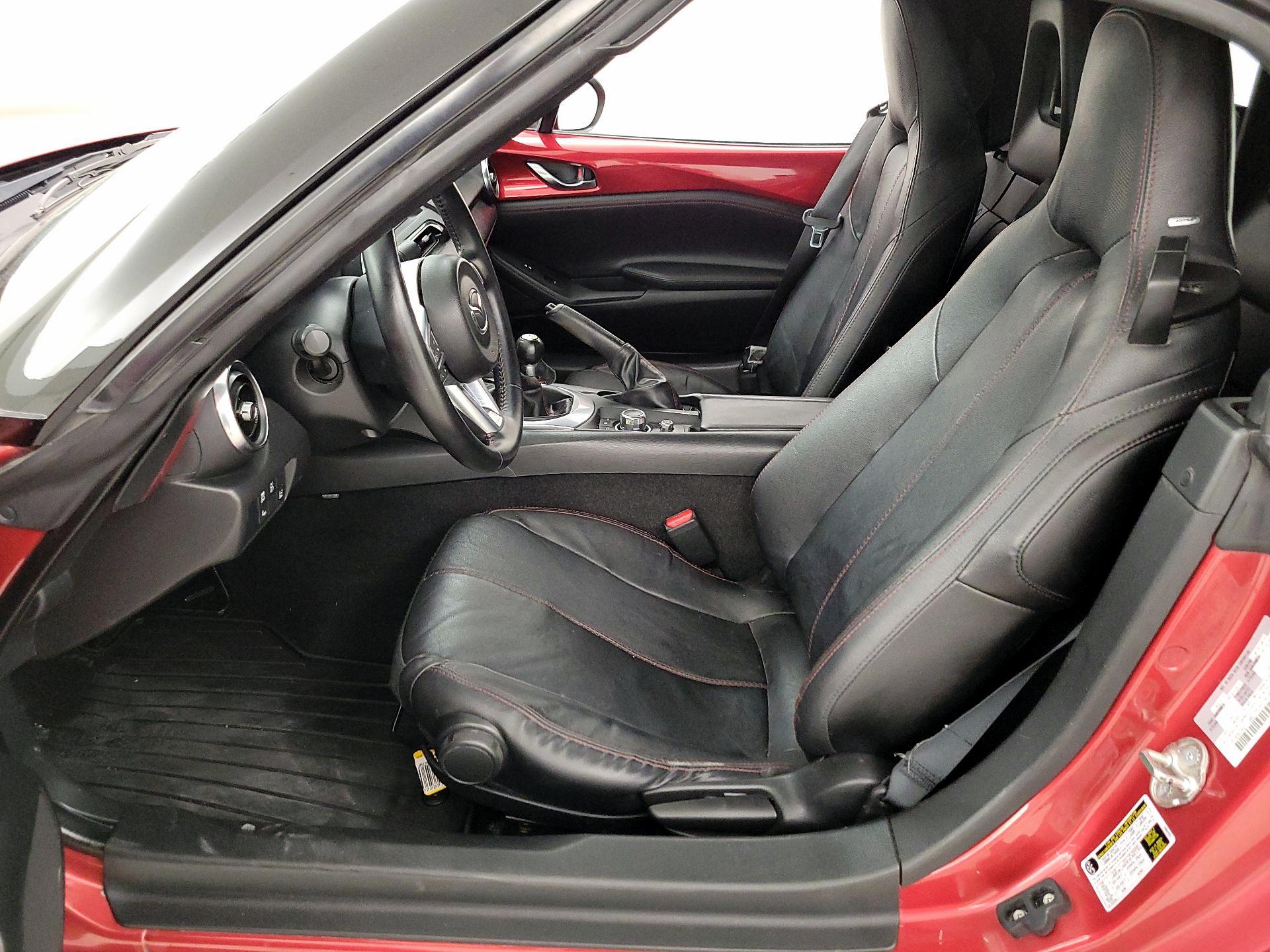 Thumbnail: 2016 Mazda MX-5 Miata - 11