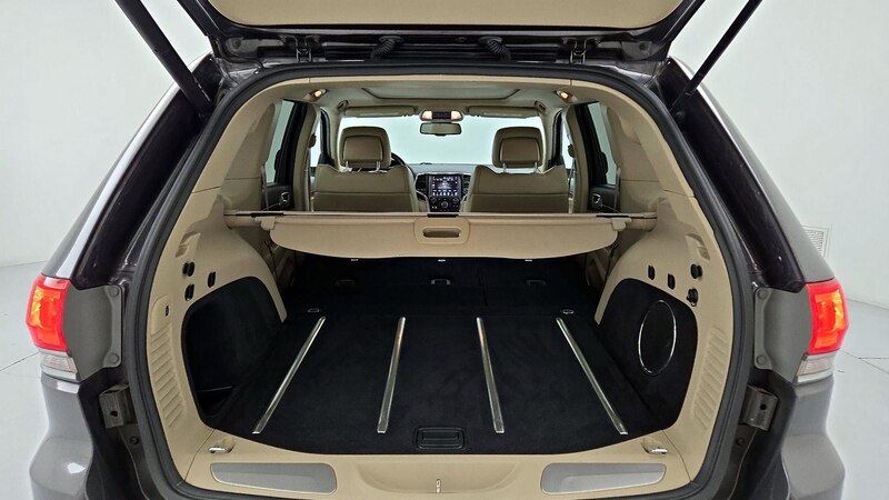 2015 Jeep Grand Cherokee Limited Edition 23