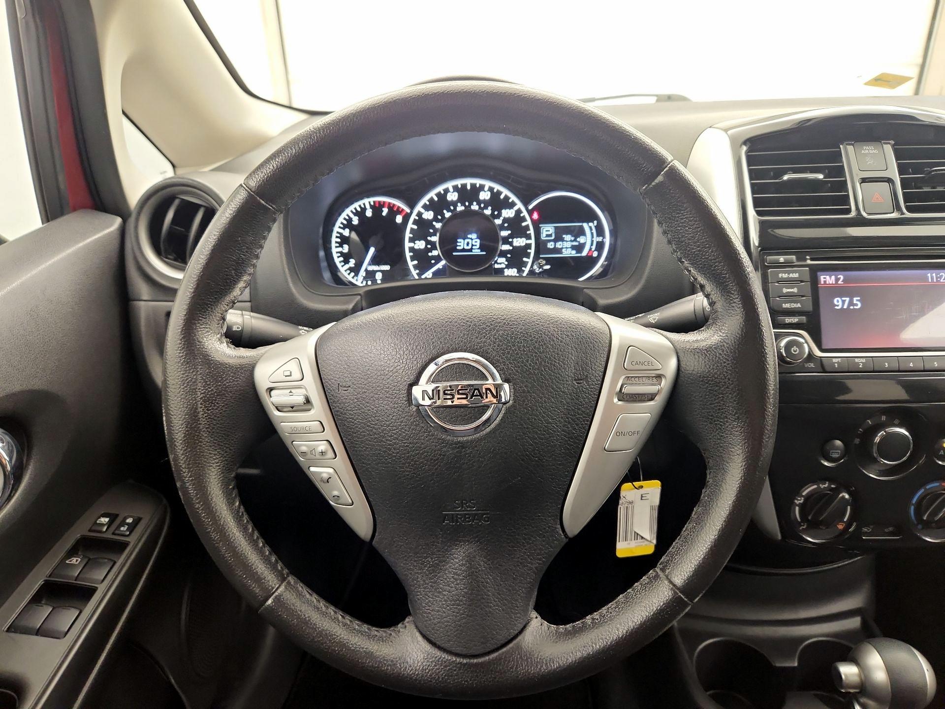 Thumbnail: 2016 Nissan Versa Note - 10