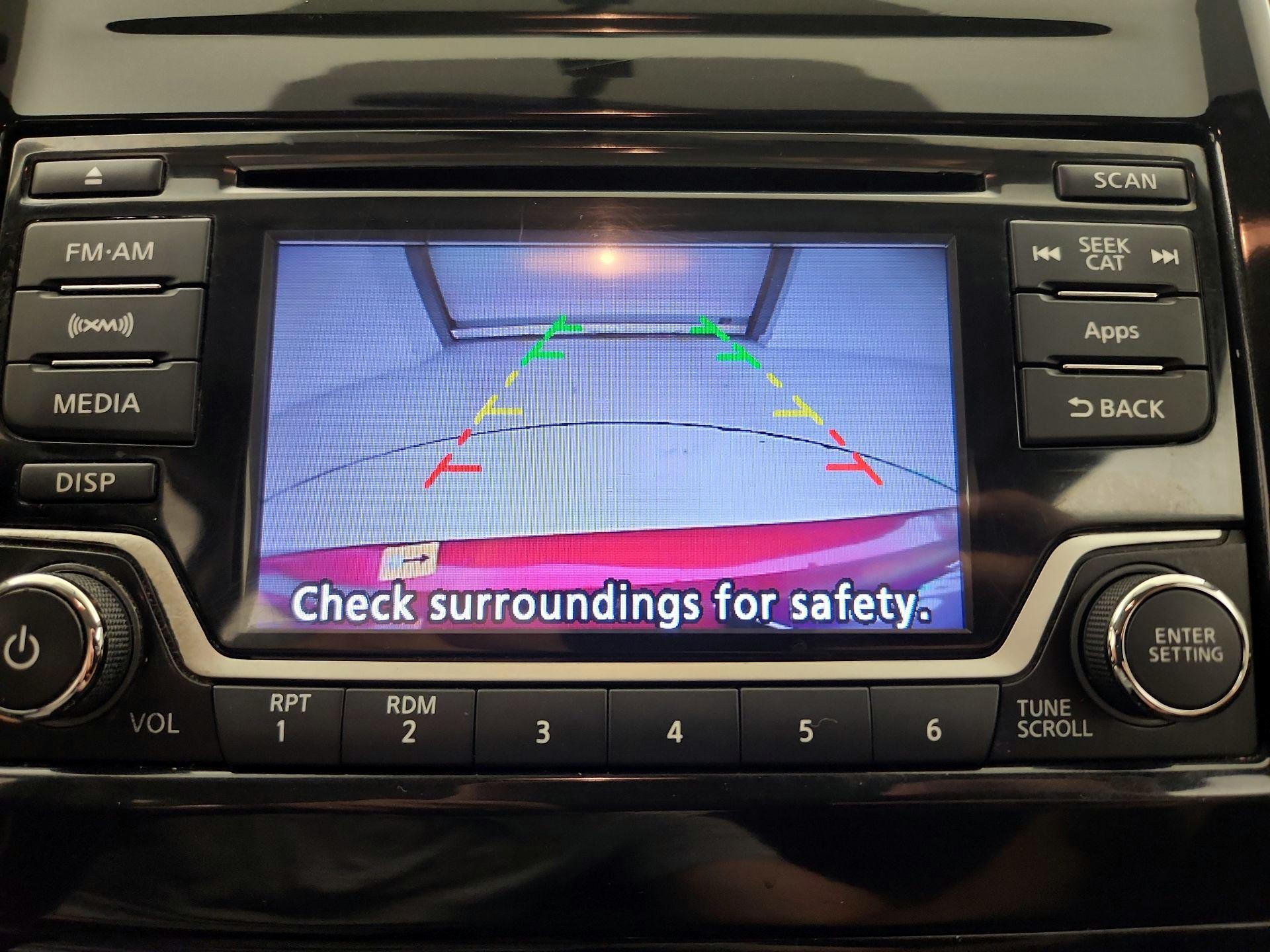 Thumbnail: 2016 Nissan Versa Note - 14