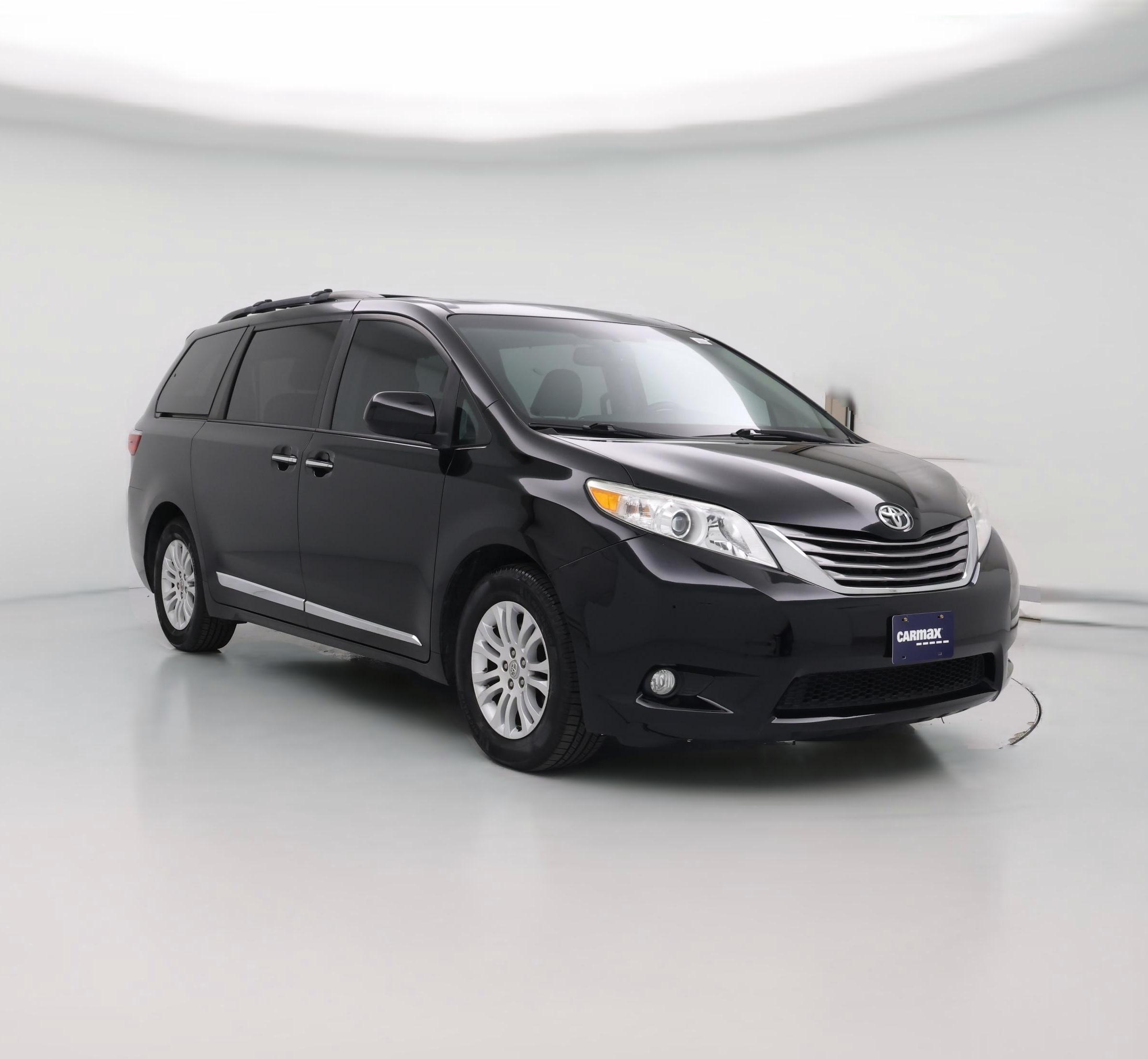 Thumbnail: 2017 Toyota Sienna - 1