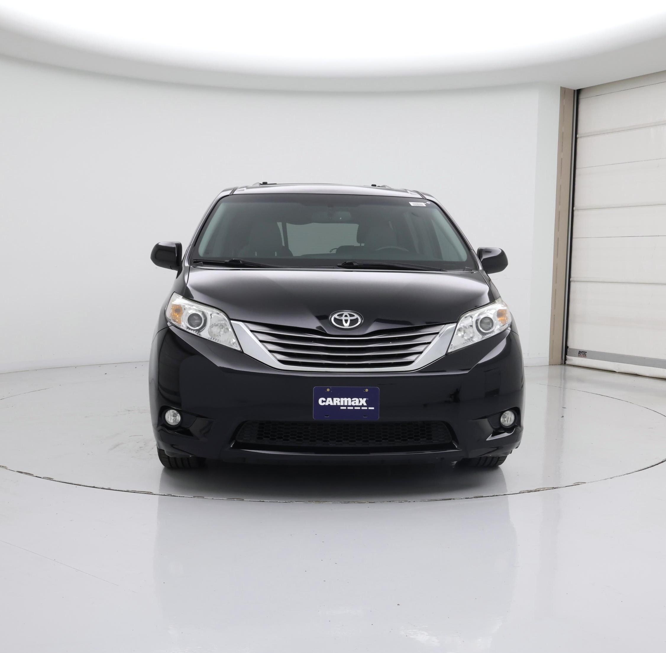 Thumbnail: 2017 Toyota Sienna - 5