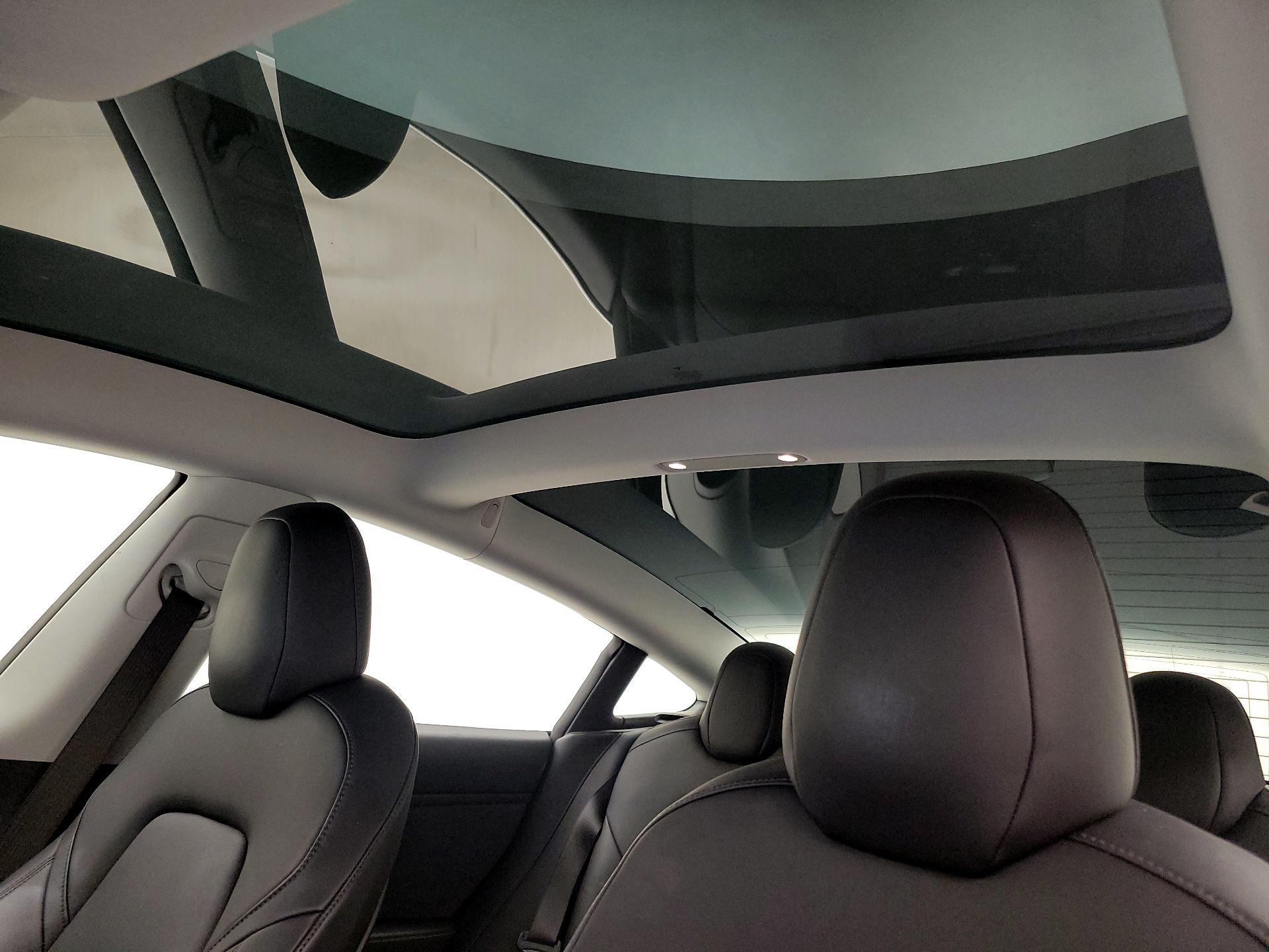 Thumbnail: 2018 Tesla Model 3 - 18