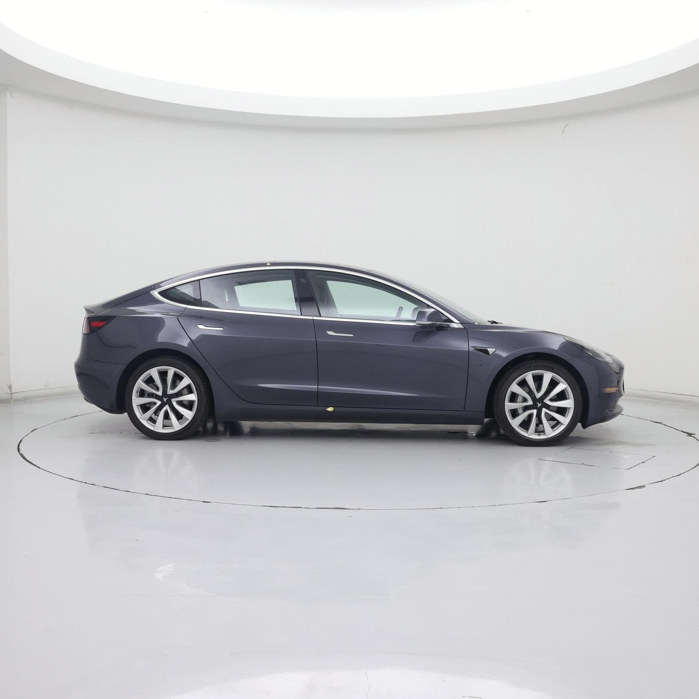 Thumbnail: 2018 Tesla Model 3 - 7
