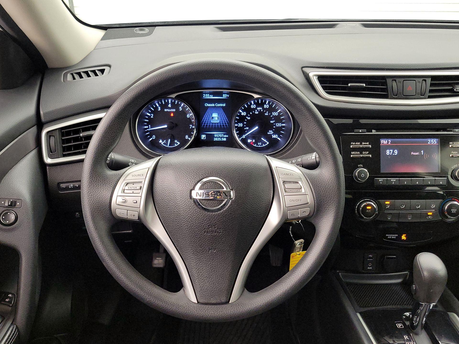 Thumbnail: 2016 Nissan Rogue - 10