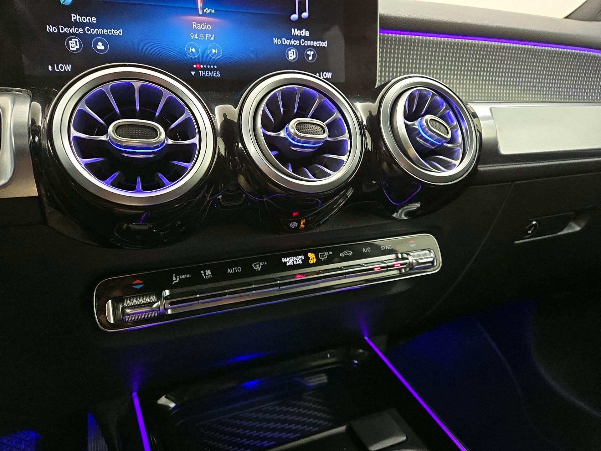 Thumbnail: 2020 Mercedes-Benz GLB - 16