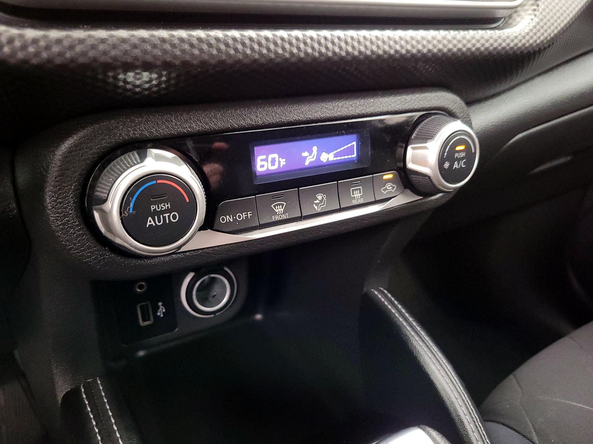 Thumbnail: 2018 Nissan Kicks - 16