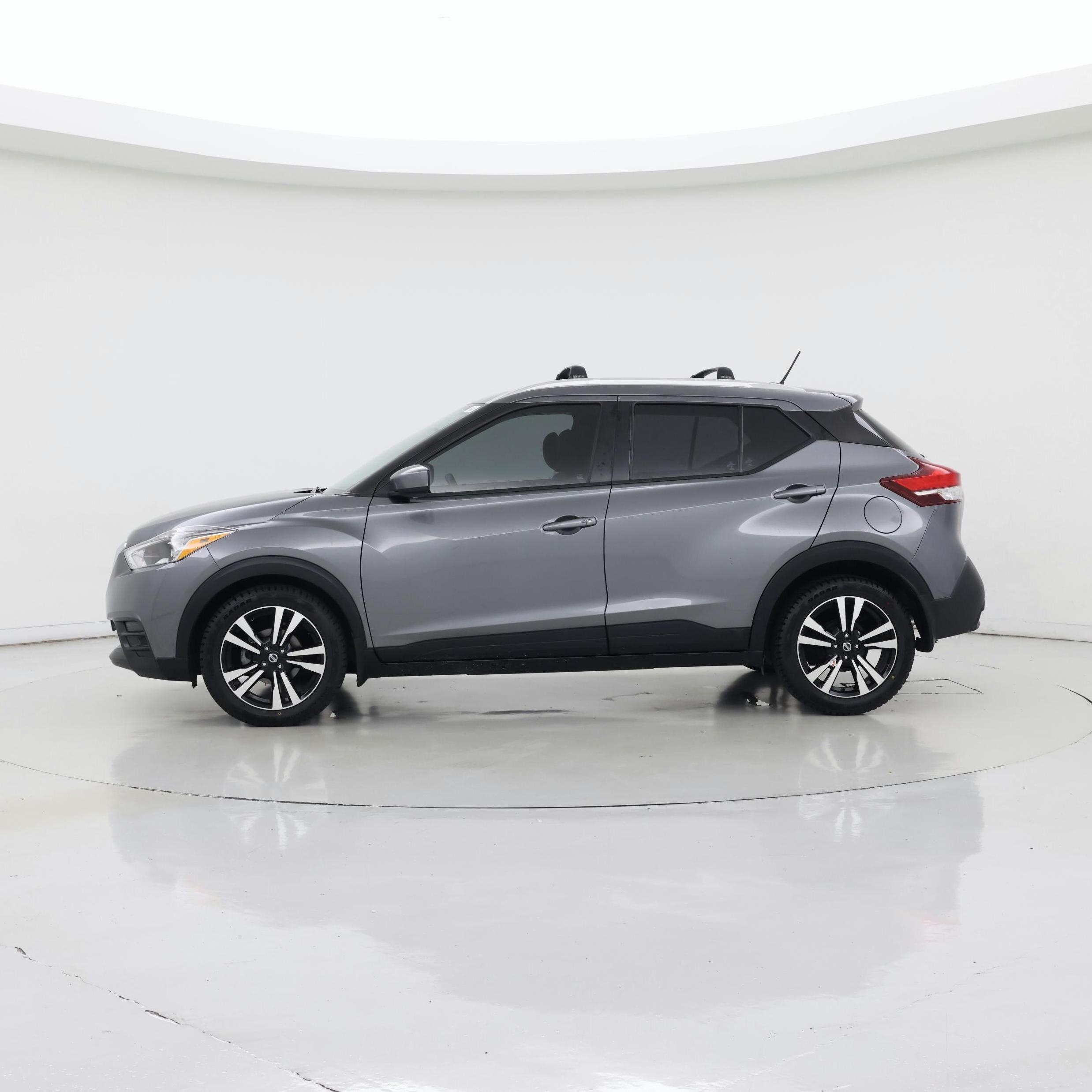 Thumbnail: 2018 Nissan Kicks - 3