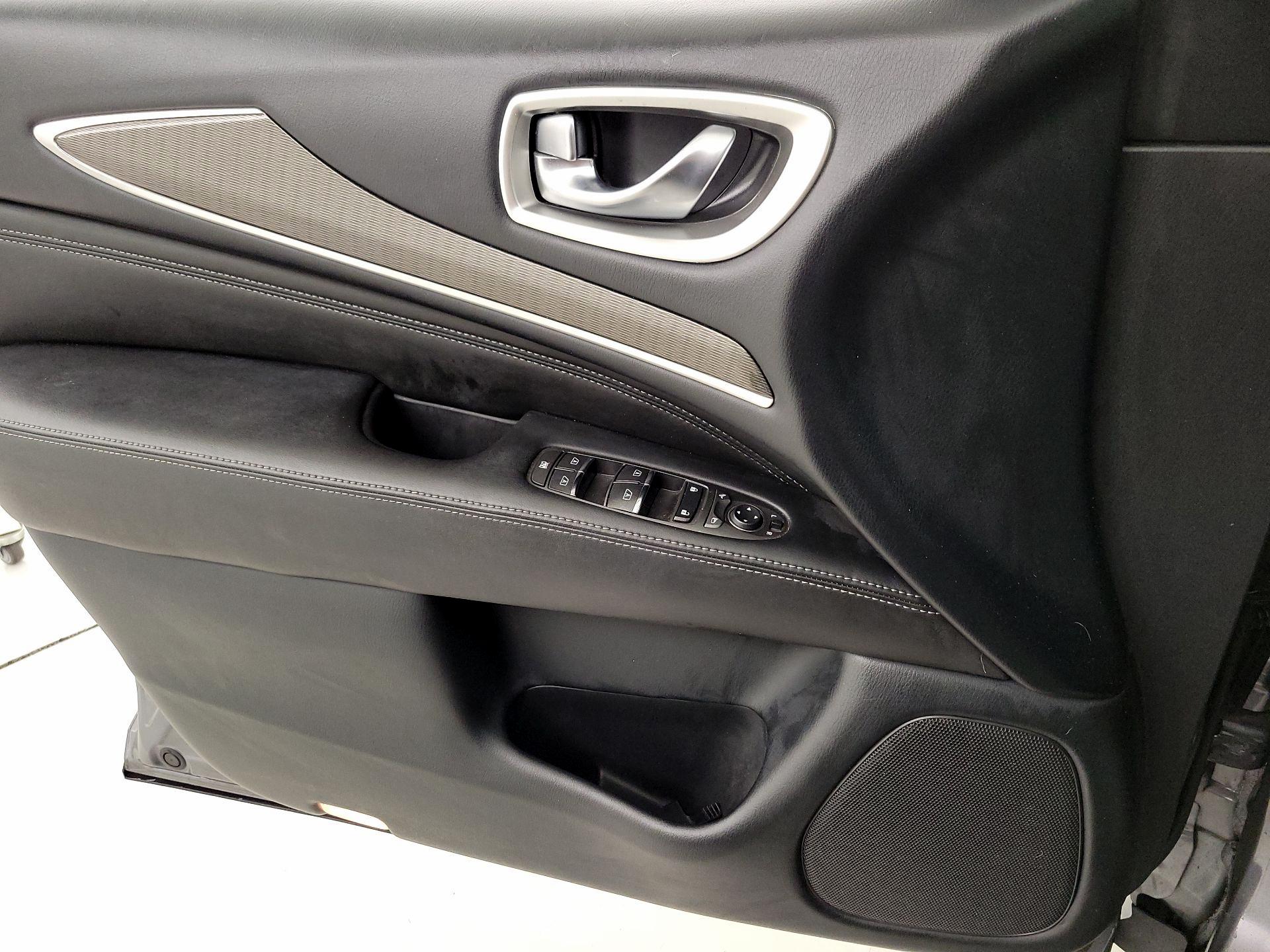 Thumbnail: 2019 INFINITI QX60 - 12