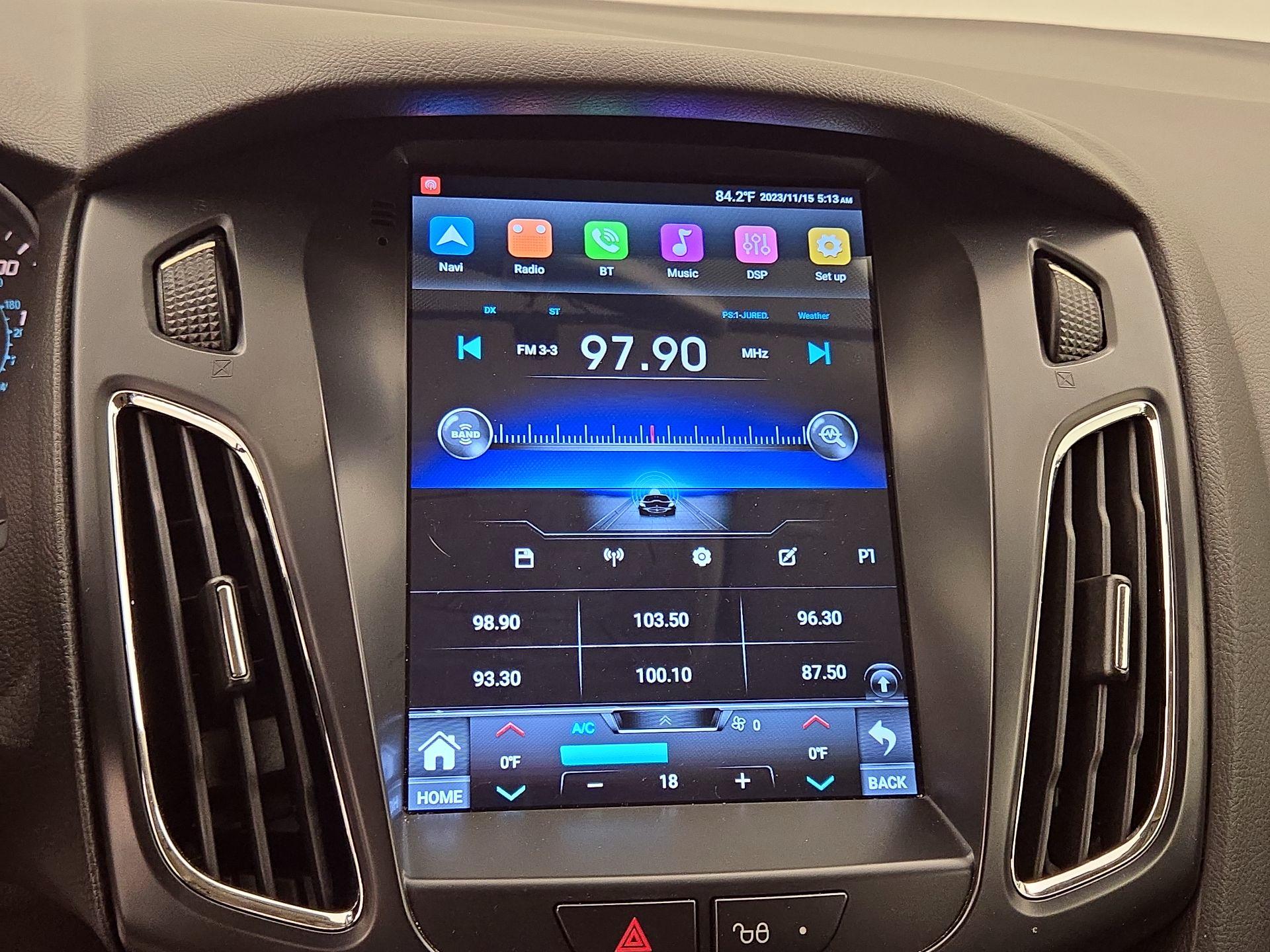 Thumbnail: 2014 Ford Focus - 15